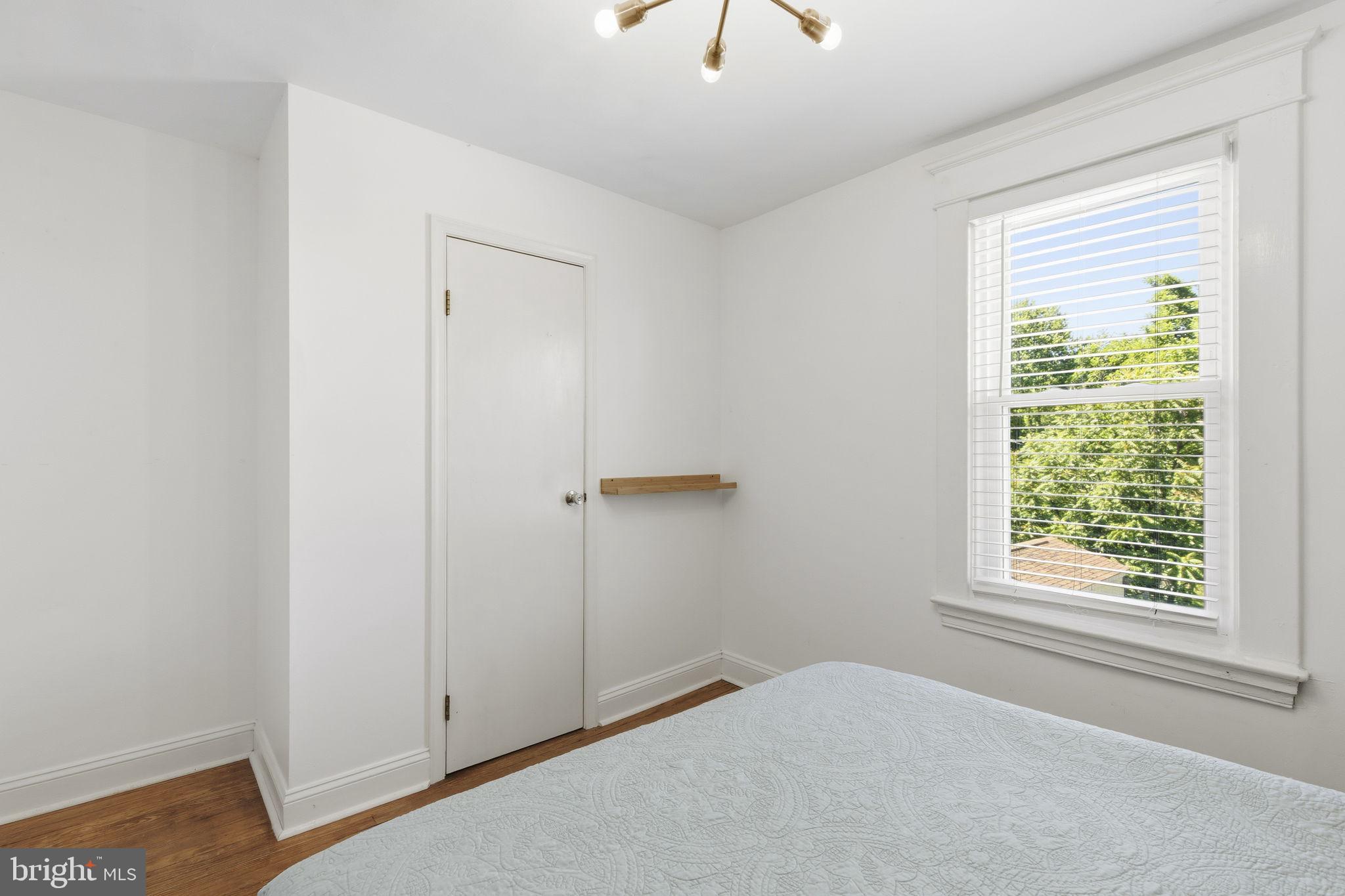 BLOOMSBURY FIELD - Residential