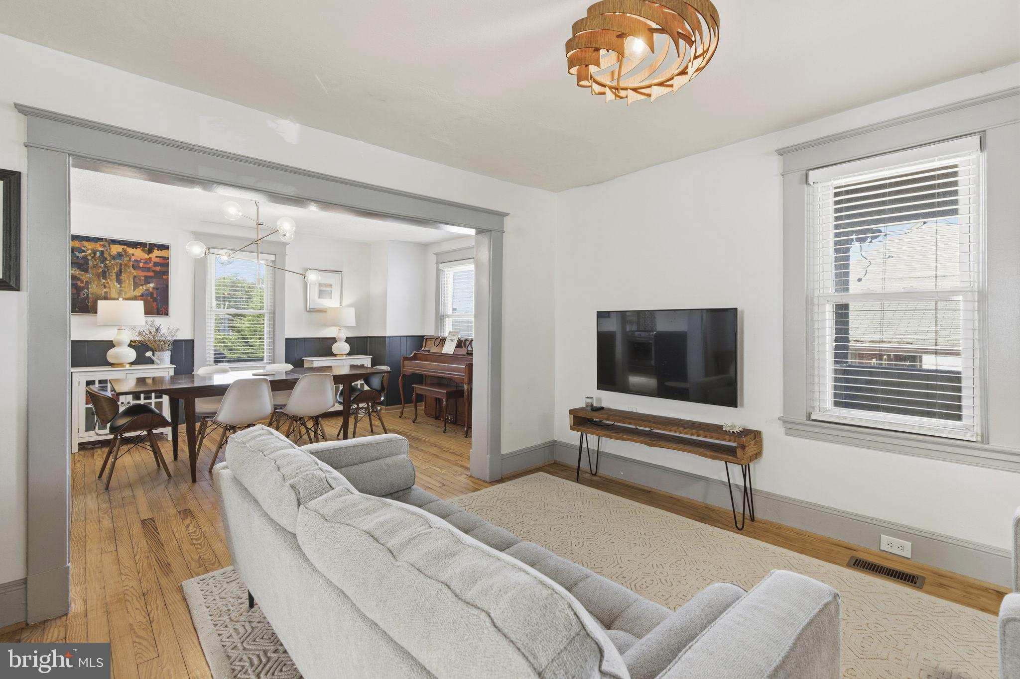 BLOOMSBURY FIELD - Residential