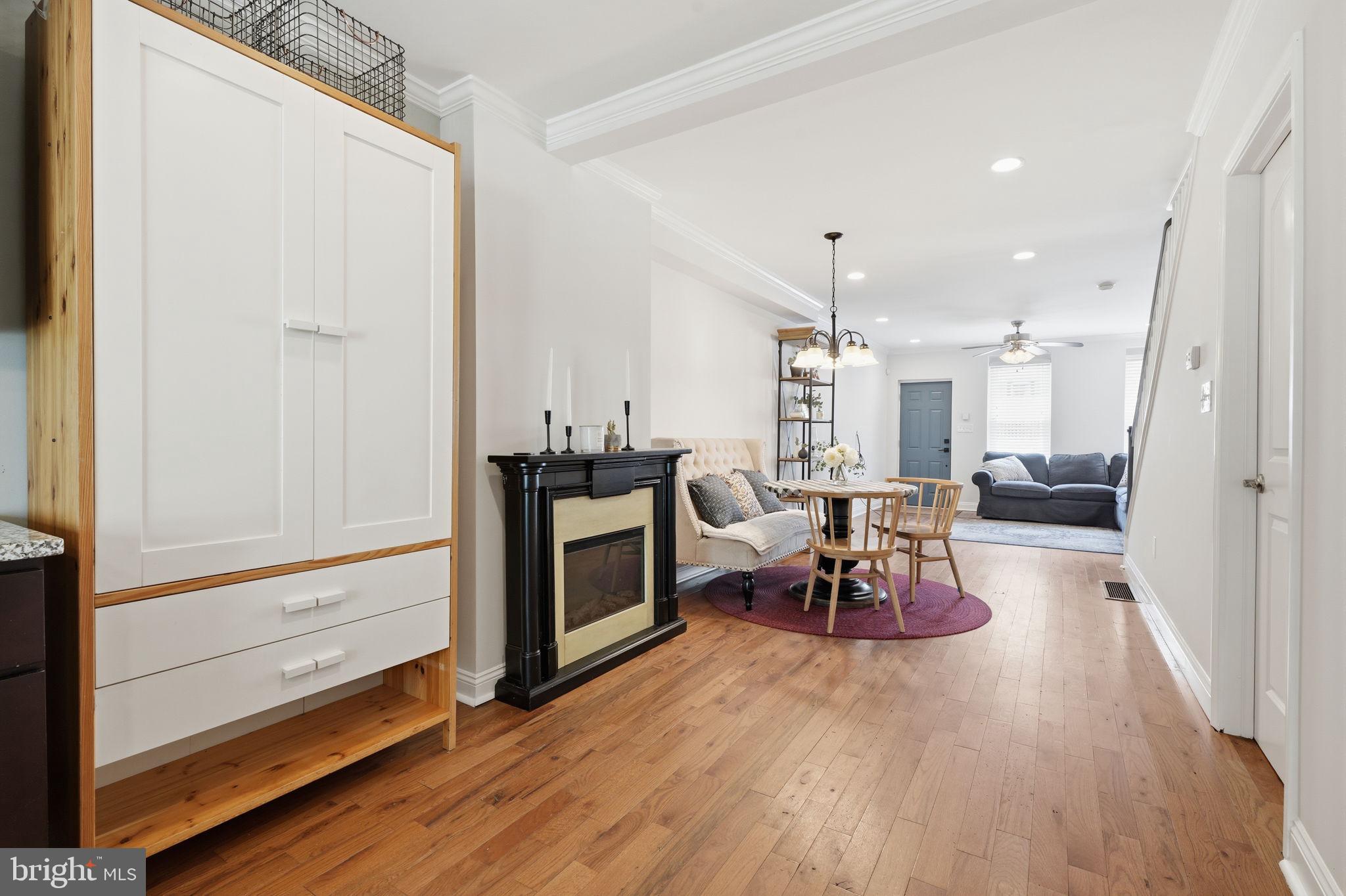 ROXBOROUGH - Residential