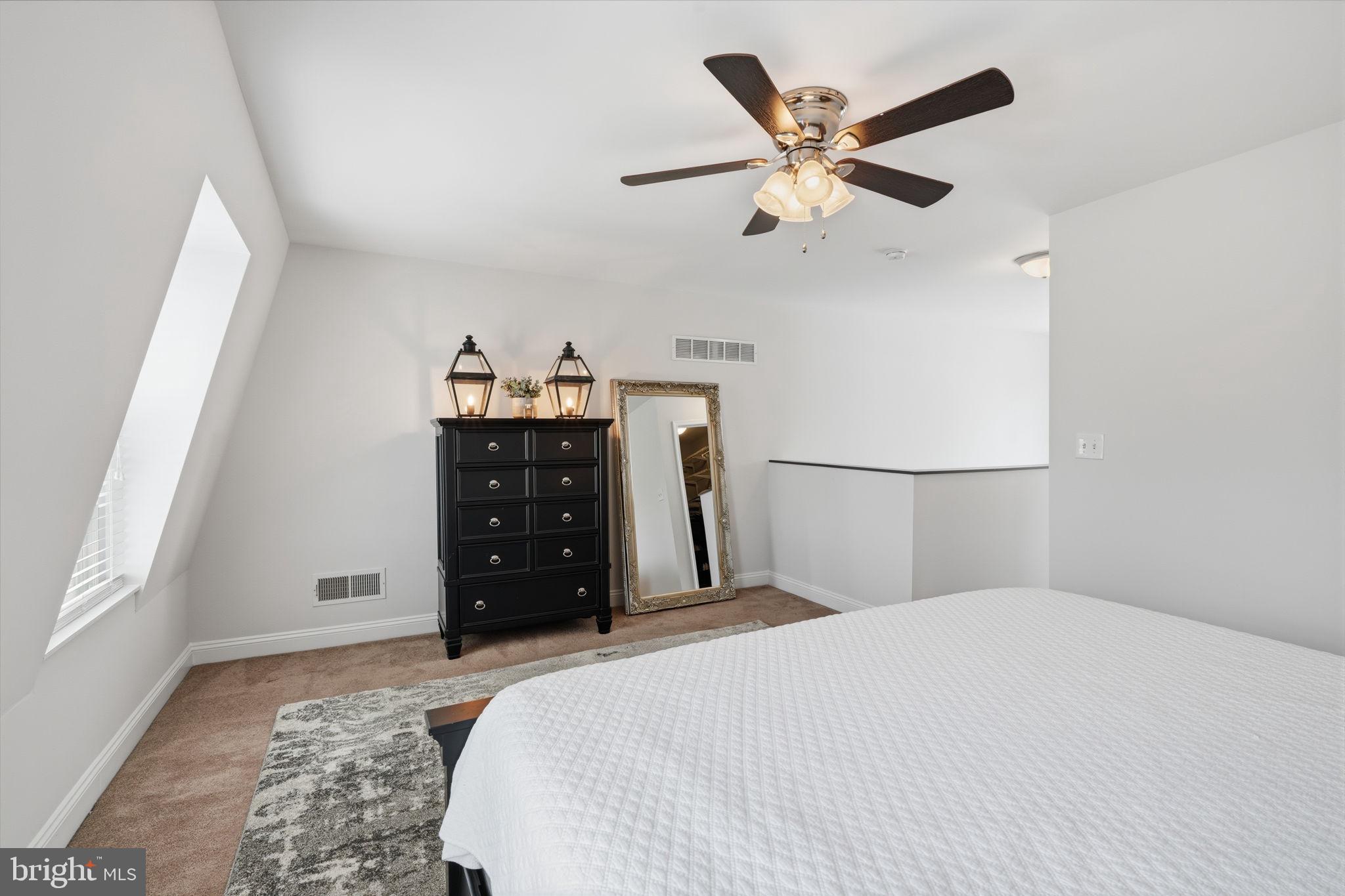 ROXBOROUGH - Residential