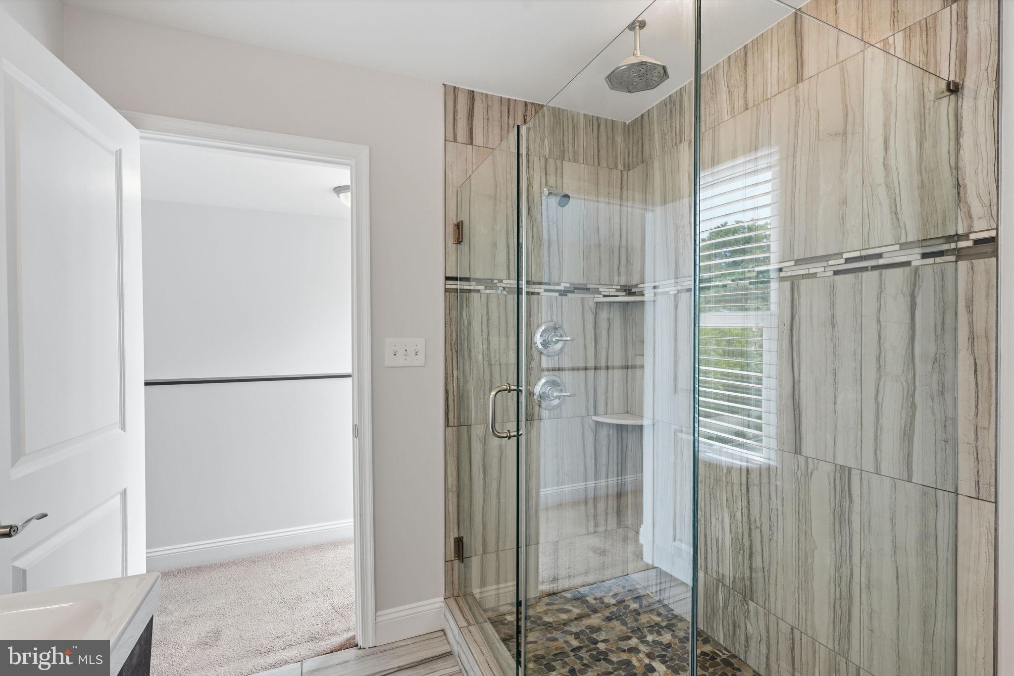 ROXBOROUGH - Residential