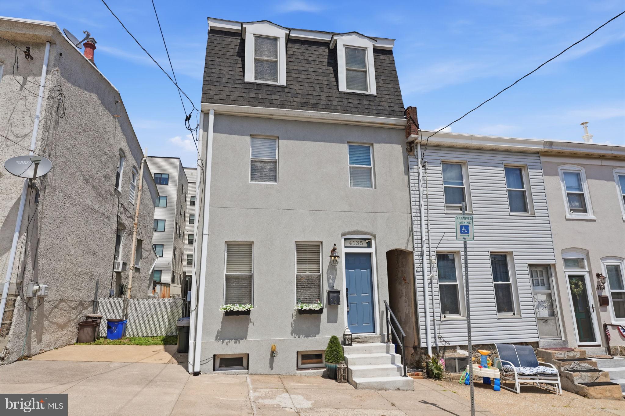 ROXBOROUGH - Residential