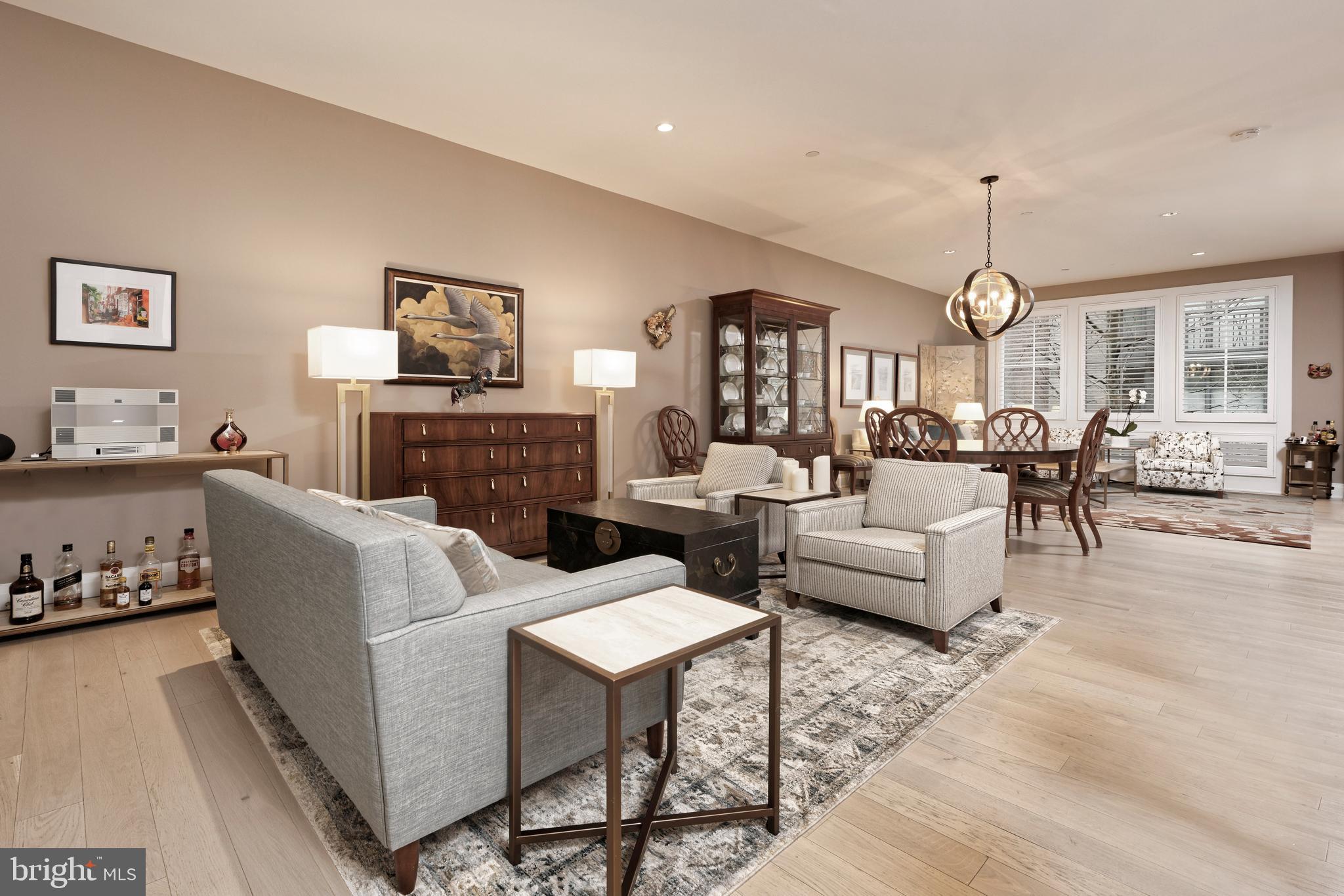 ROBINSON LANDING - Residential