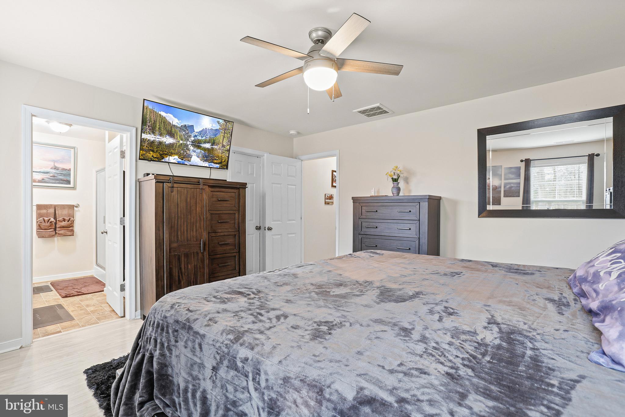 CABIN POINT / GLEBE HARBOR - Residential