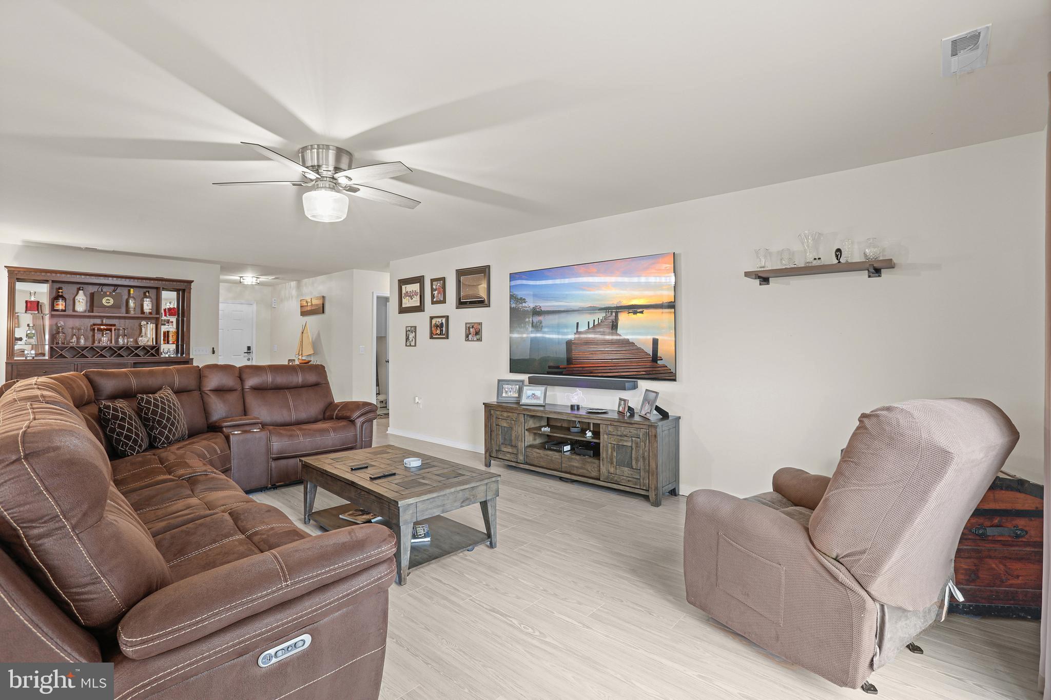 CABIN POINT / GLEBE HARBOR - Residential