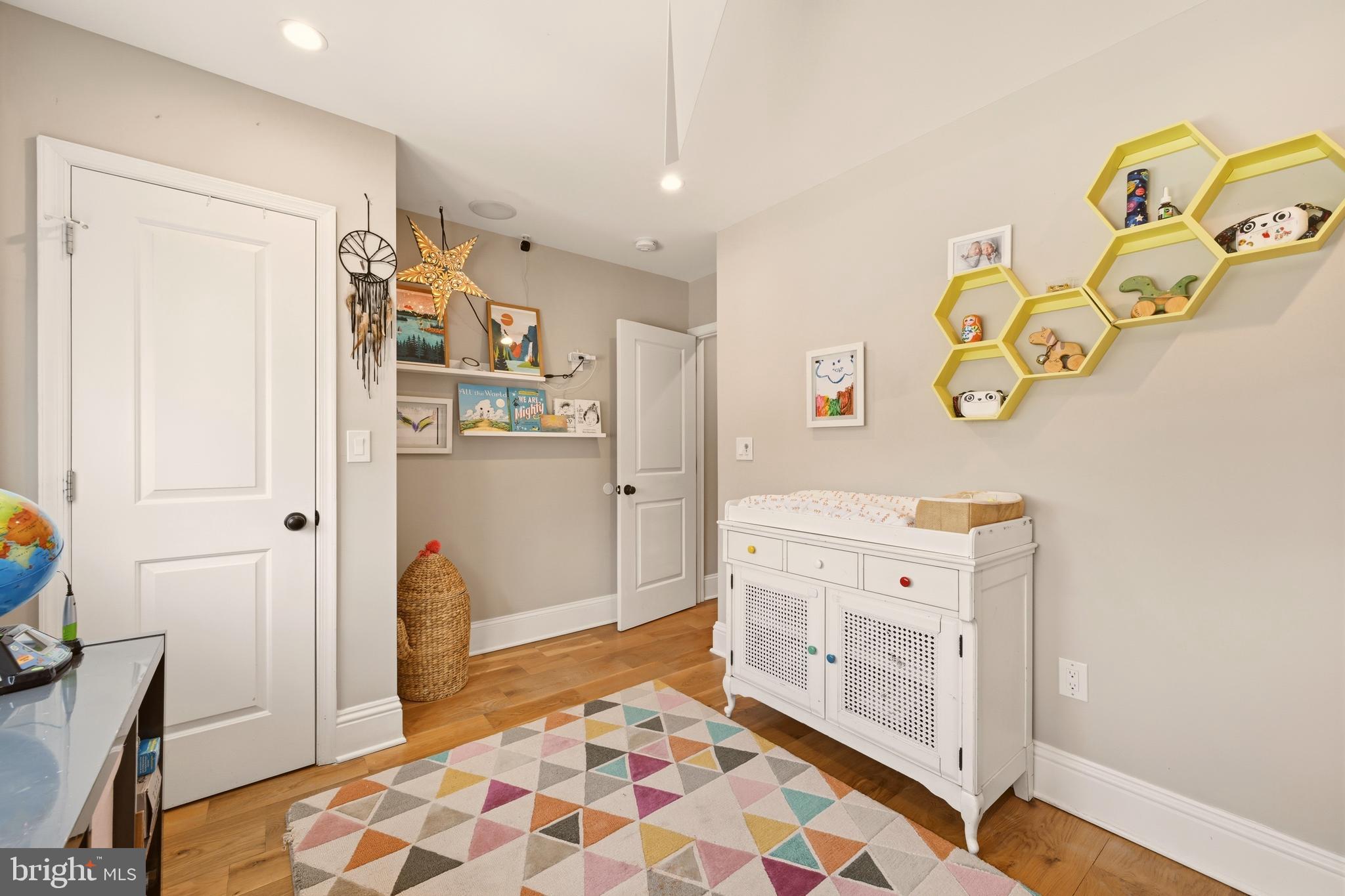 PETWORTH - Residential