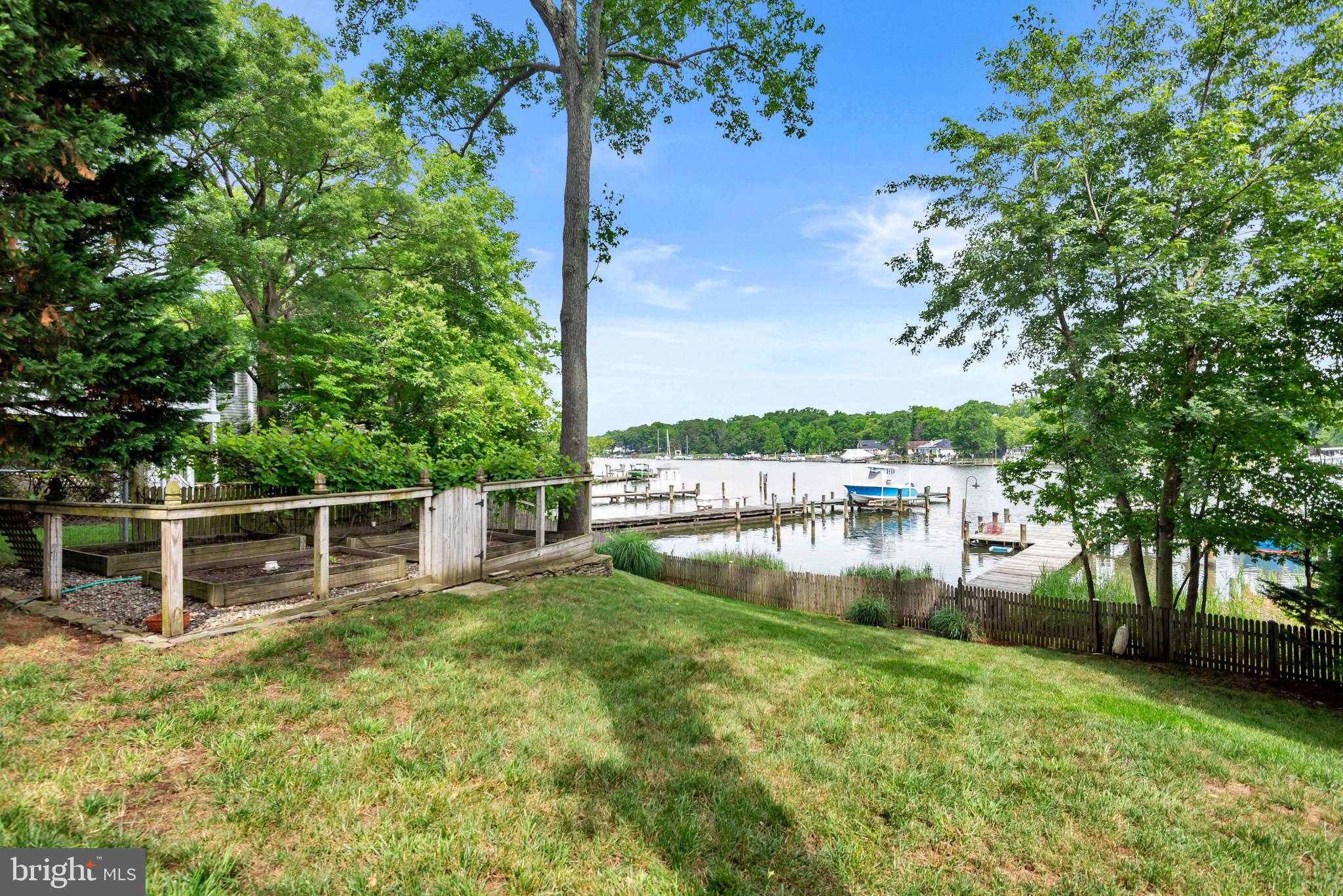 RHODE HARBOR - Residential