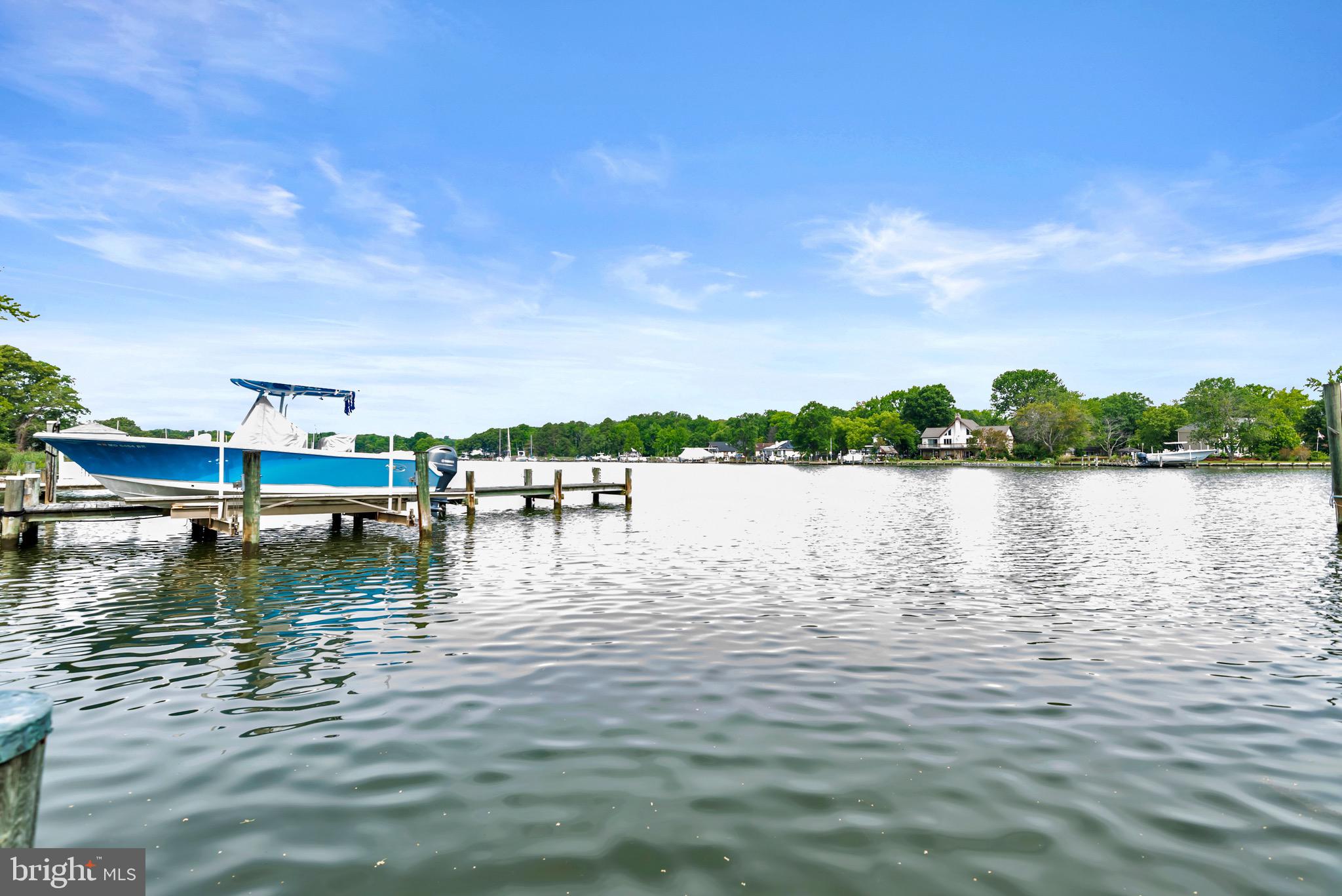 RHODE HARBOR - Residential