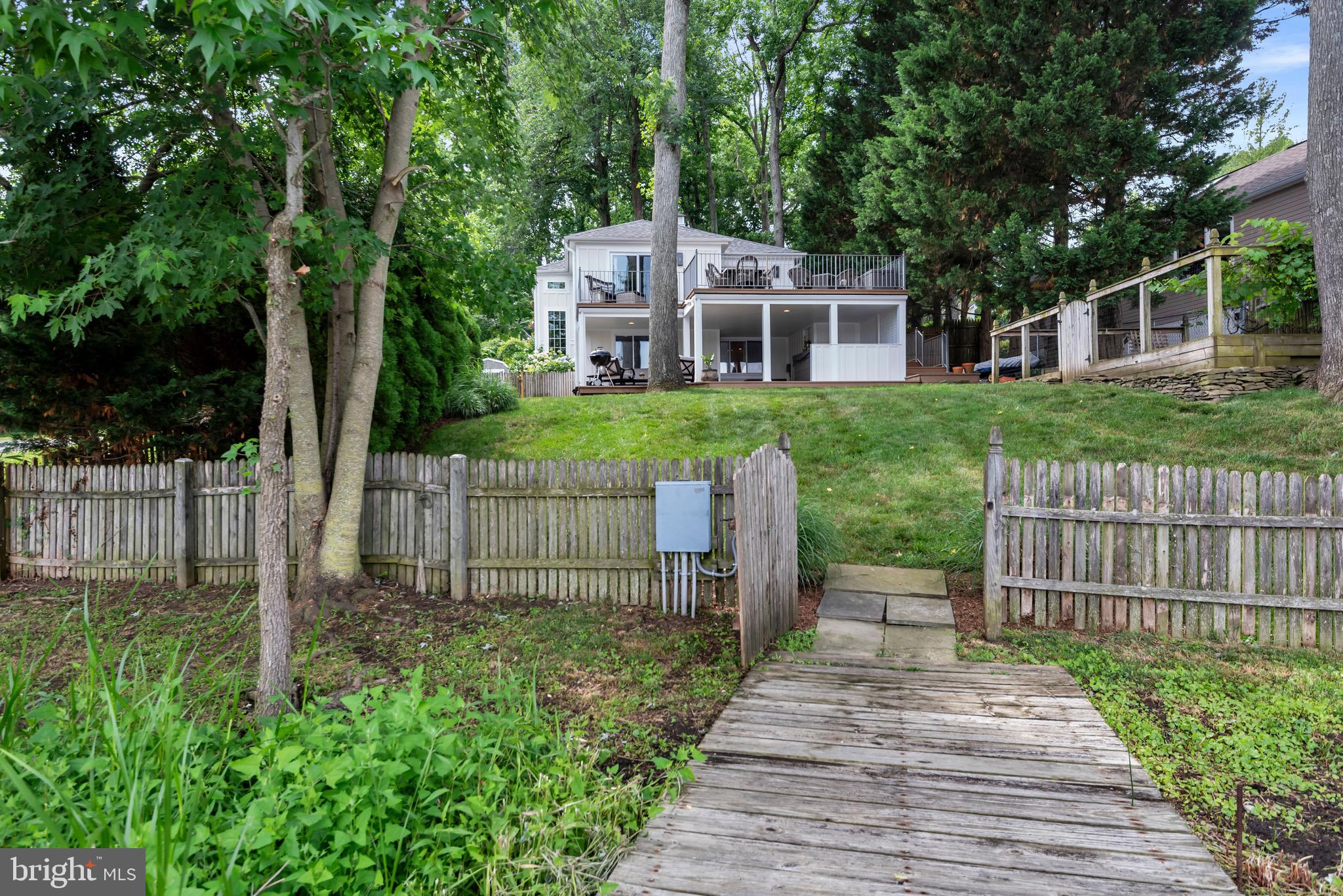 RHODE HARBOR - Residential