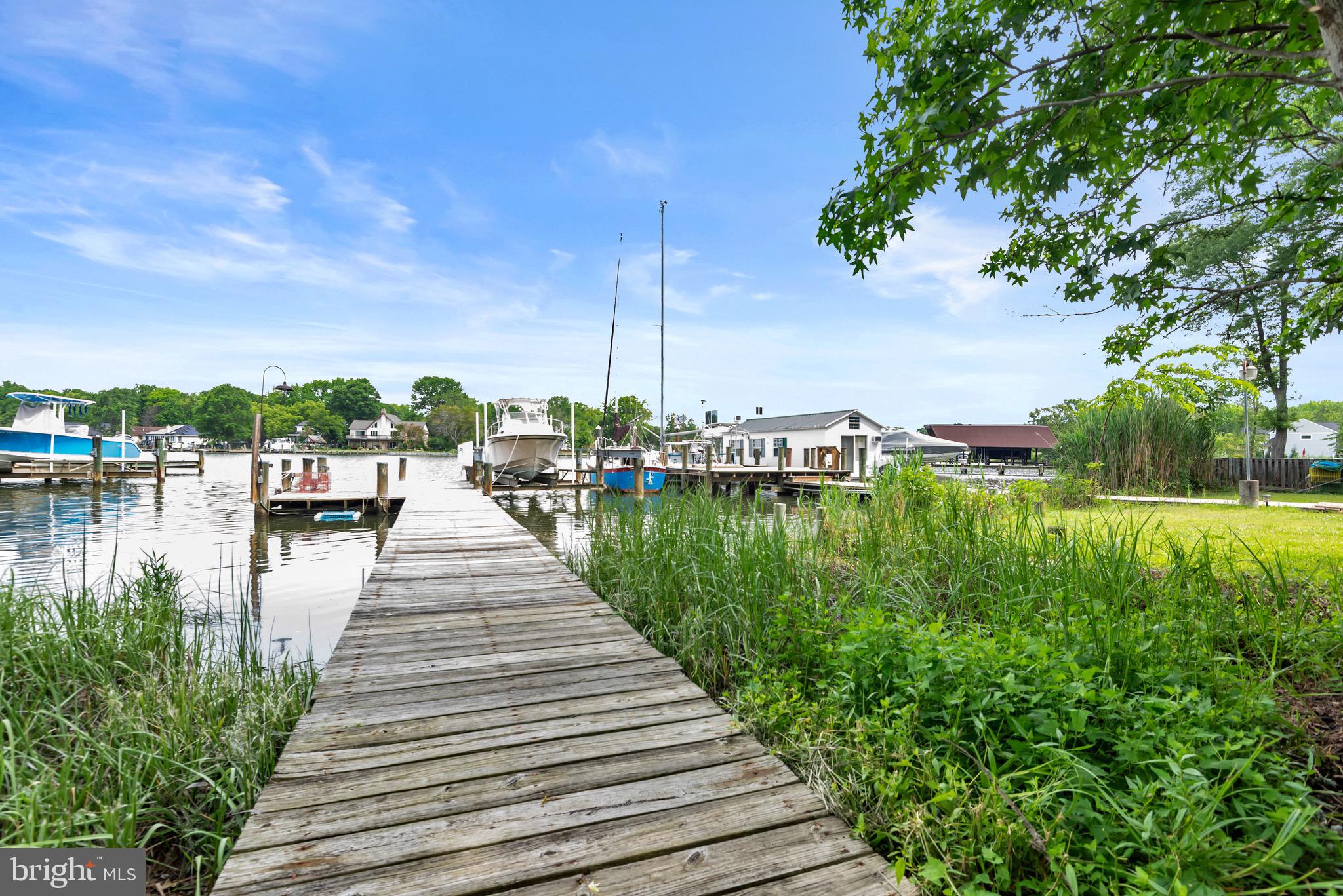 RHODE HARBOR - Residential