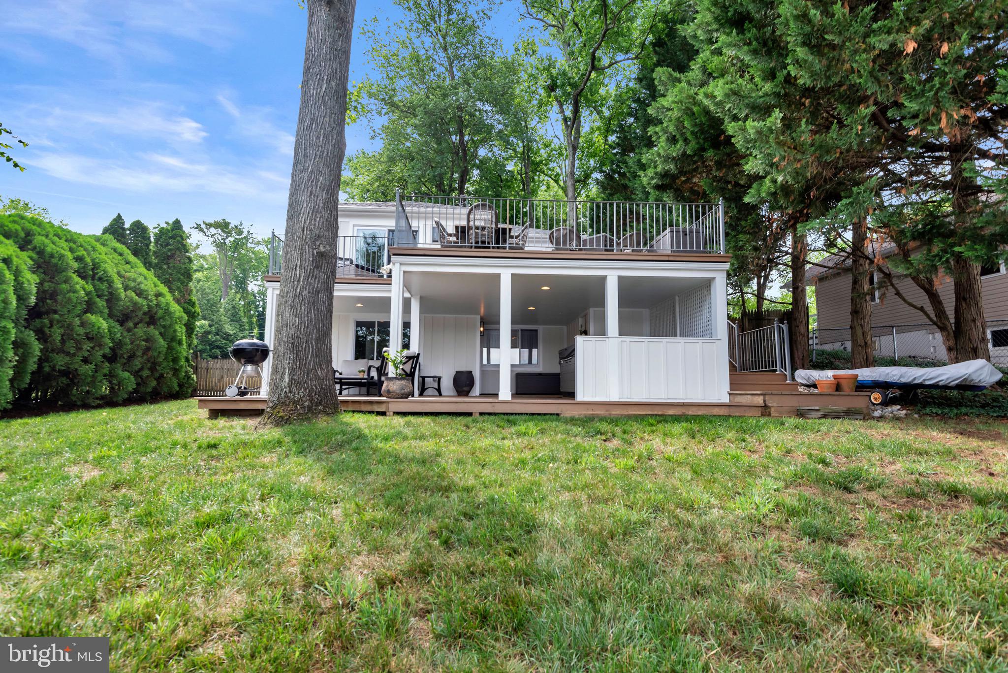RHODE HARBOR - Residential