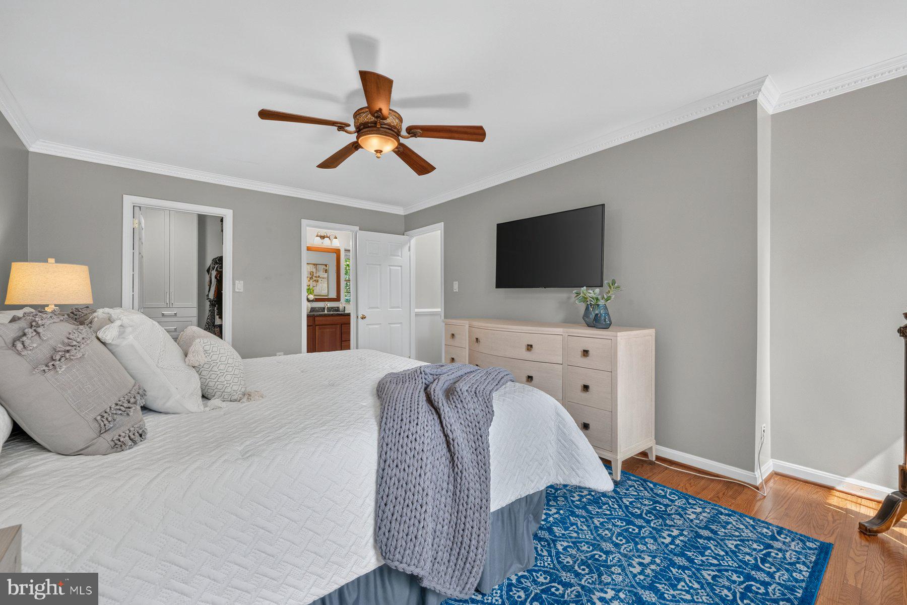 ROLLING VALLEY - Residential