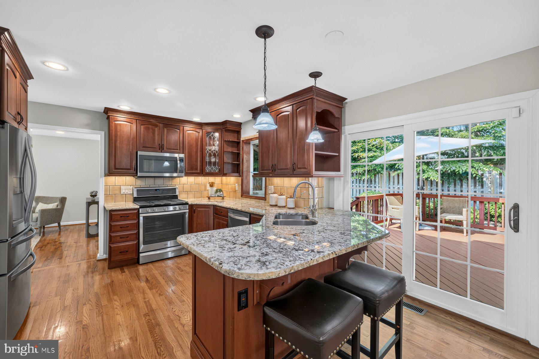 ROLLING VALLEY - Residential