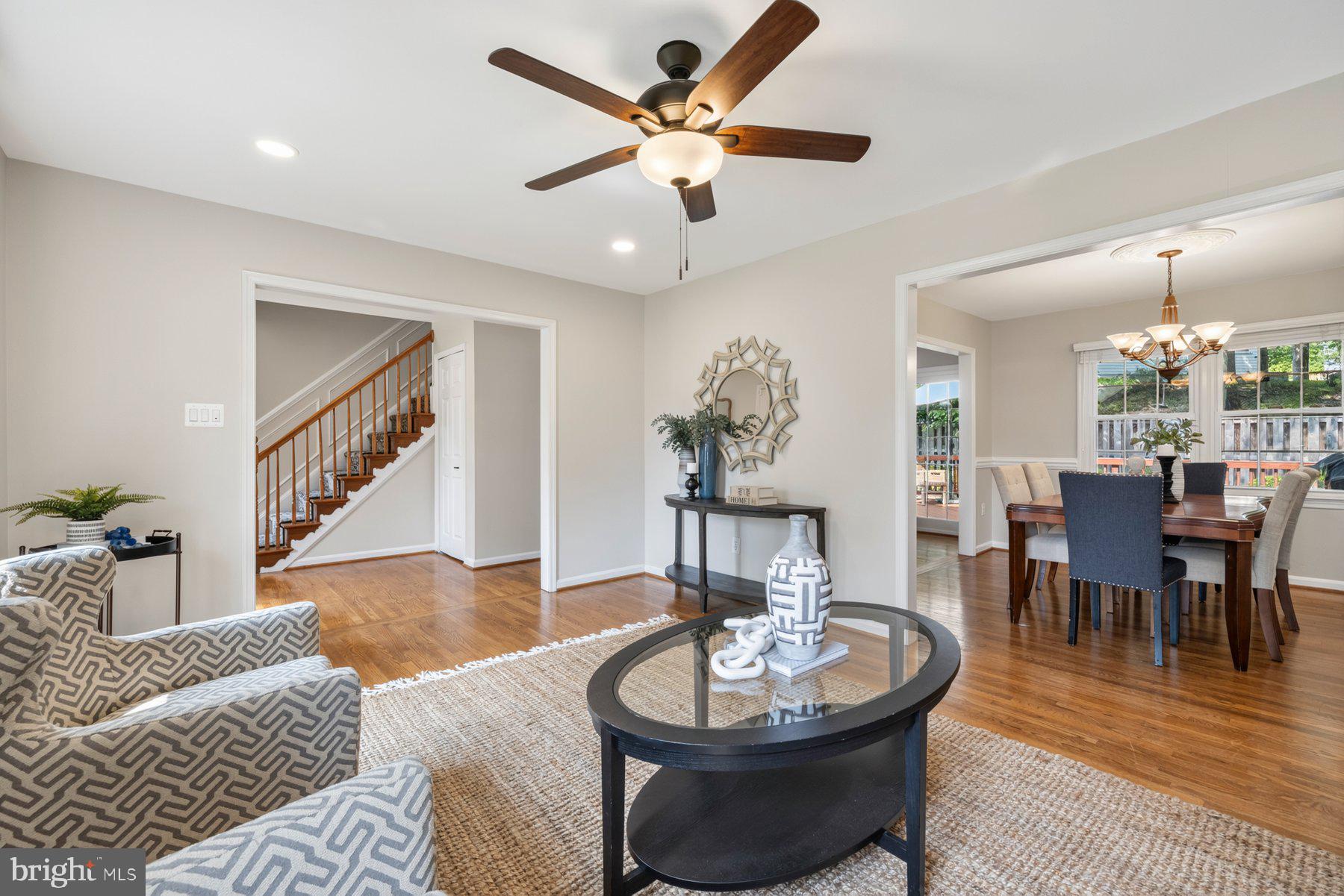 ROLLING VALLEY - Residential