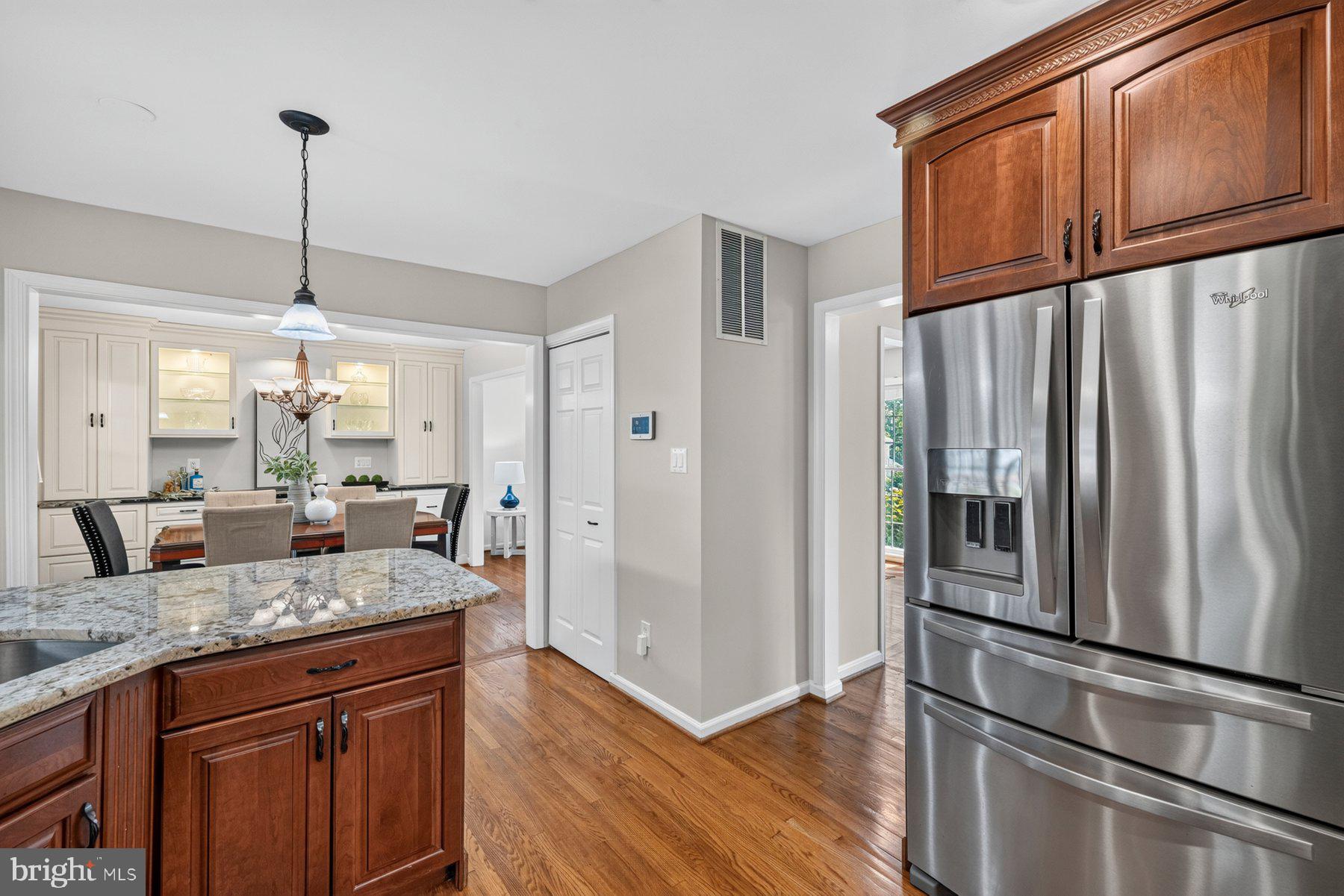 ROLLING VALLEY - Residential