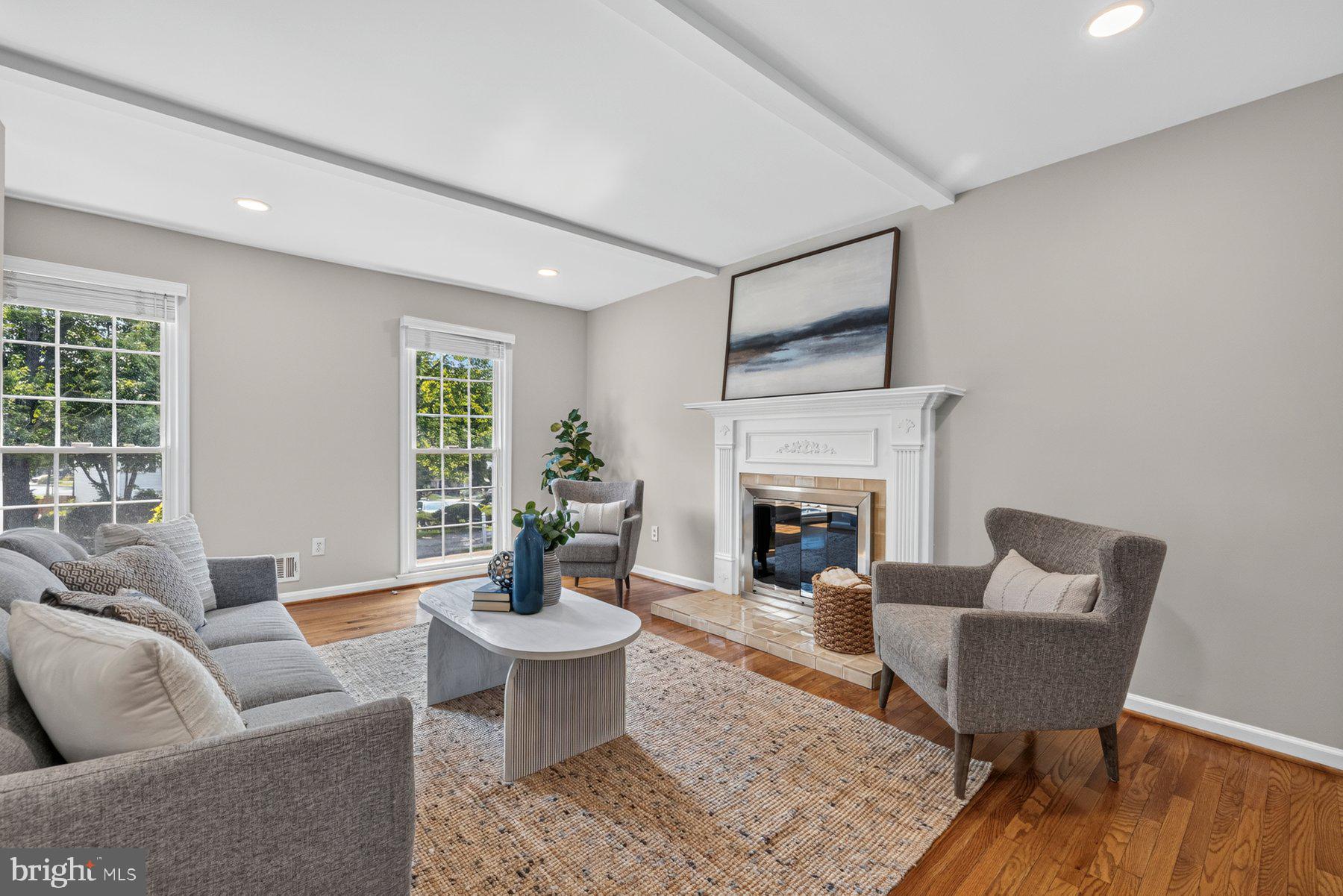 ROLLING VALLEY - Residential