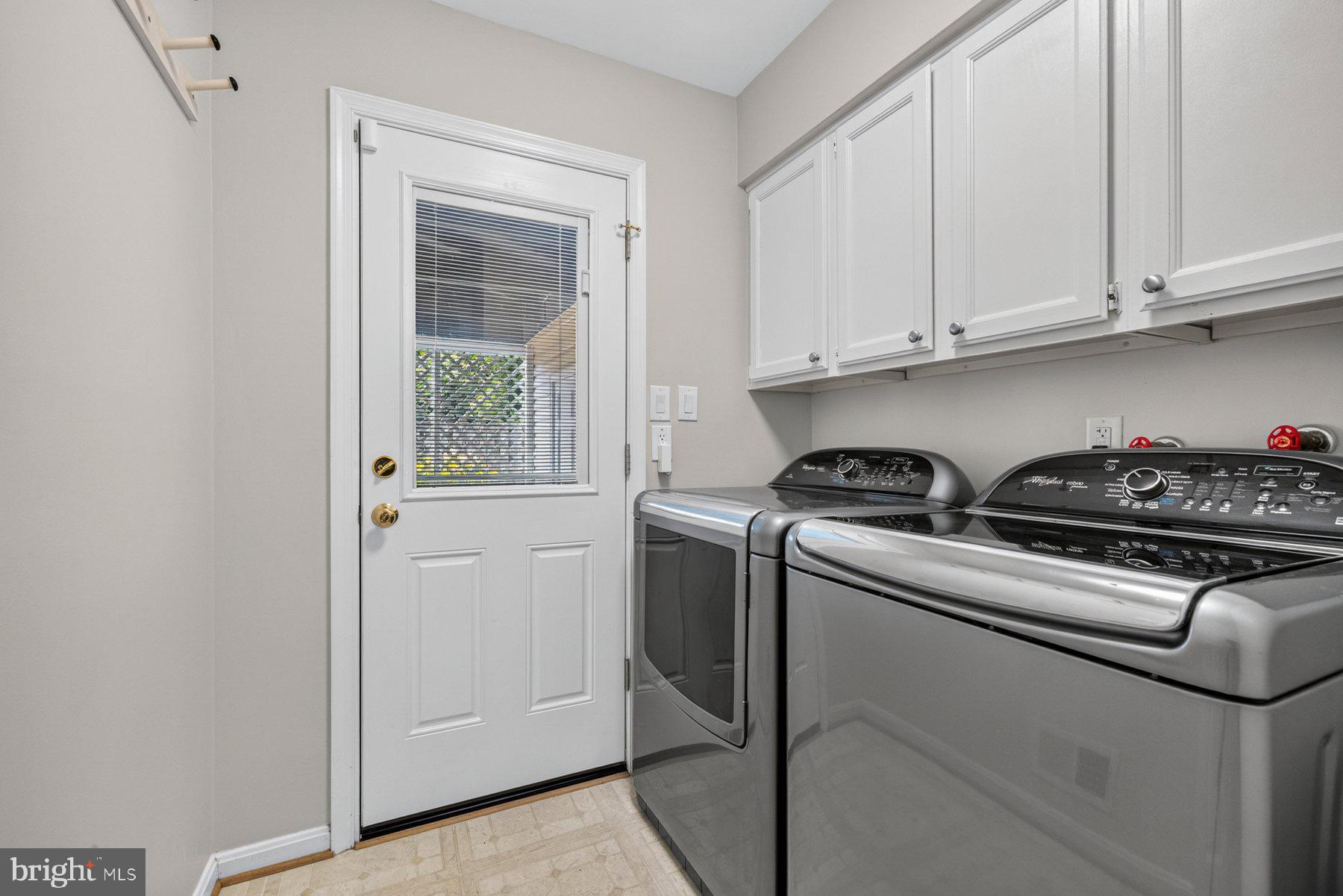 ROLLING VALLEY - Residential