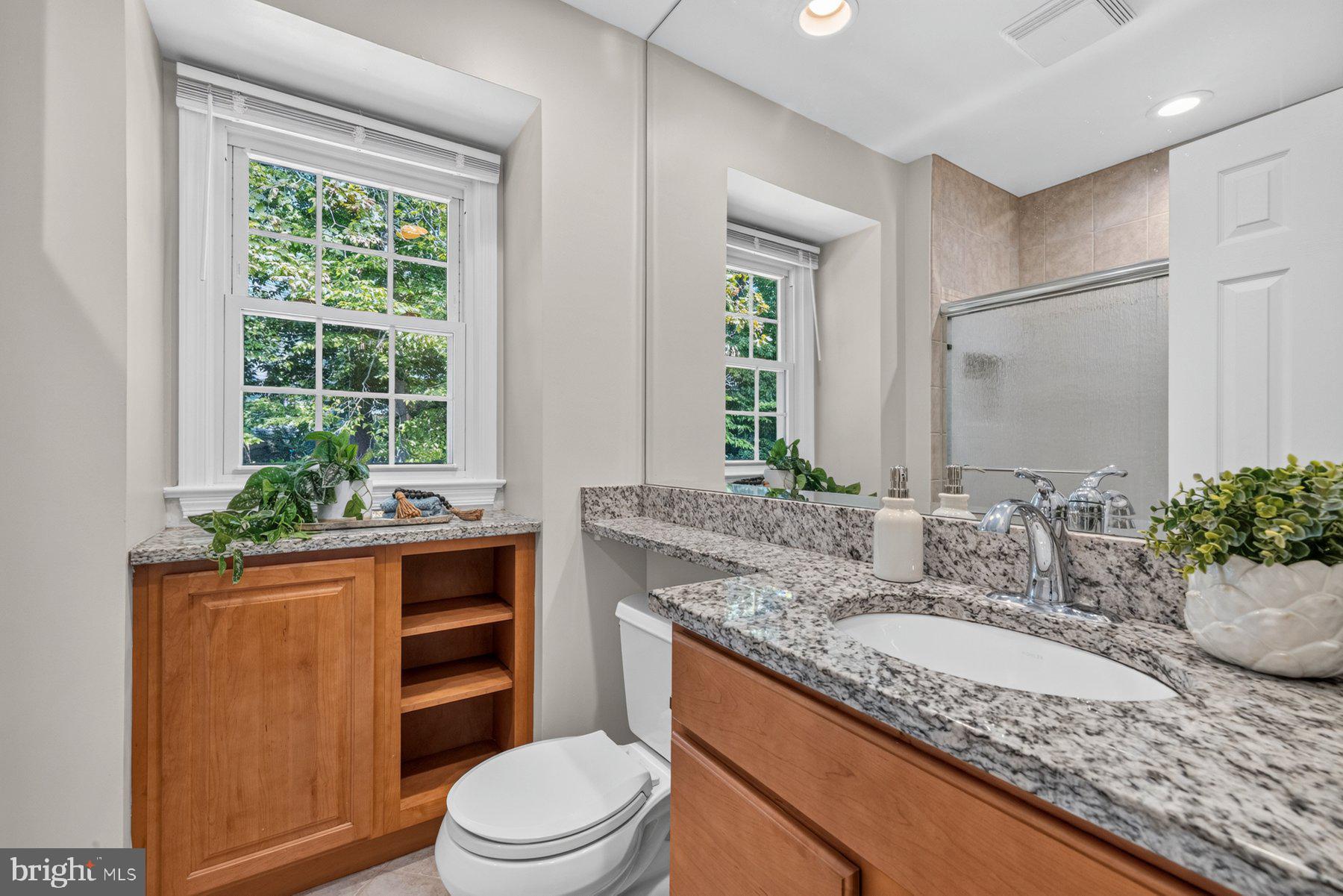 ROLLING VALLEY - Residential