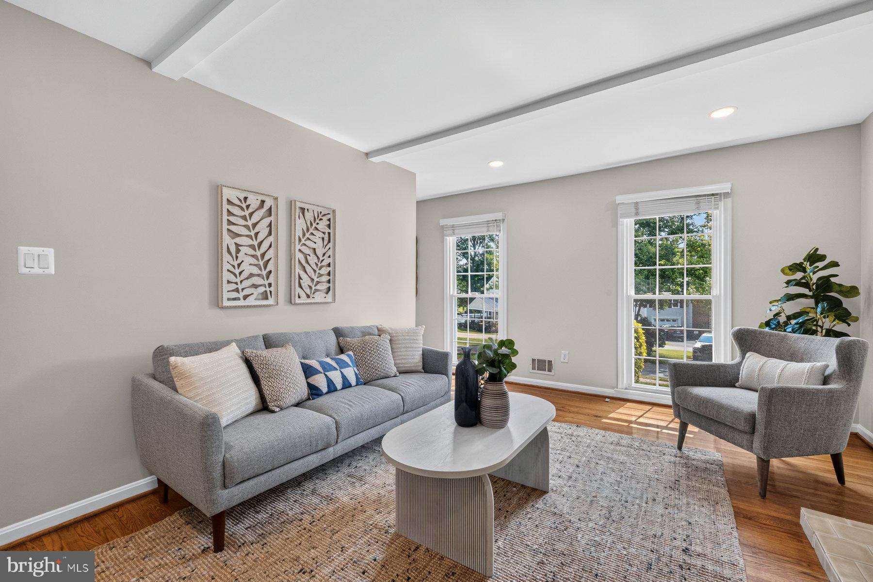 ROLLING VALLEY - Residential