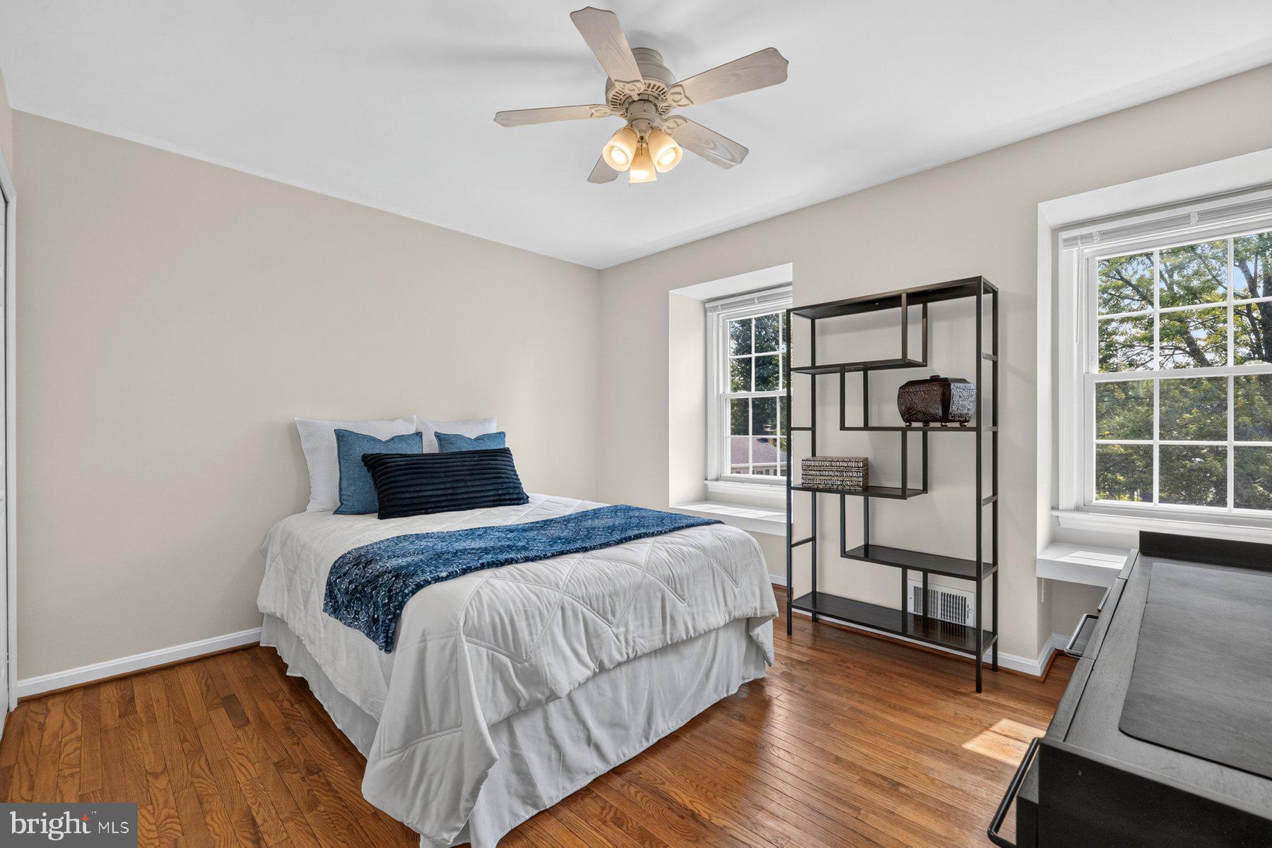 ROLLING VALLEY - Residential