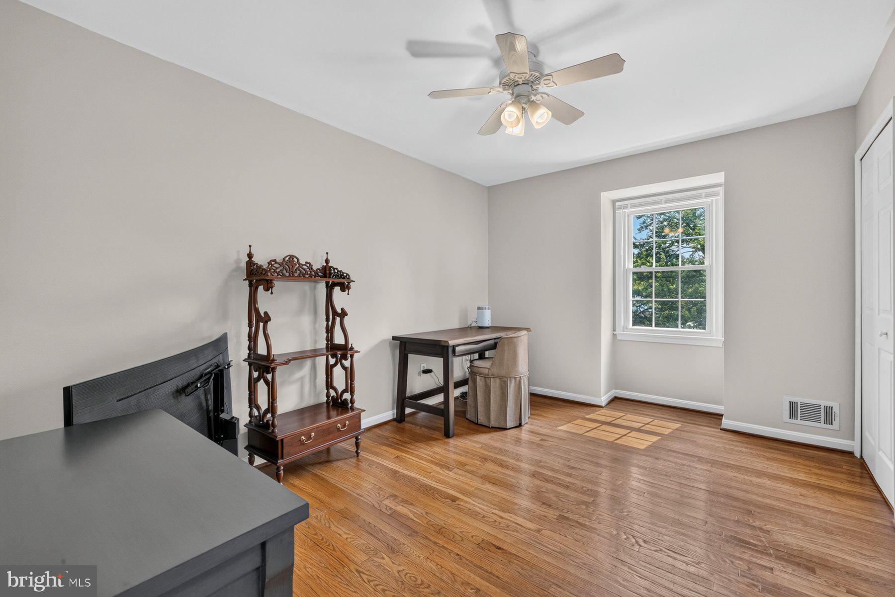ROLLING VALLEY - Residential