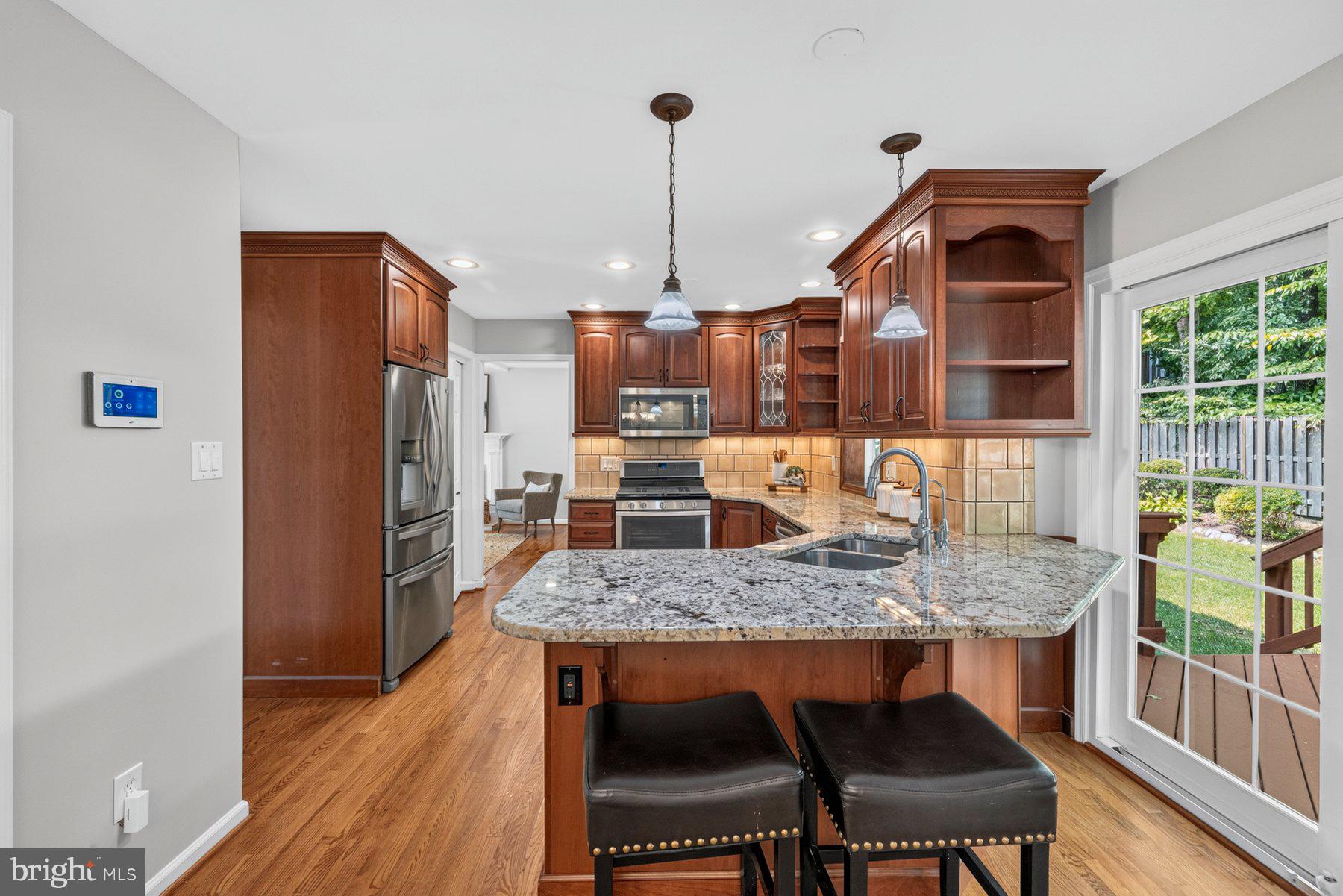 ROLLING VALLEY - Residential