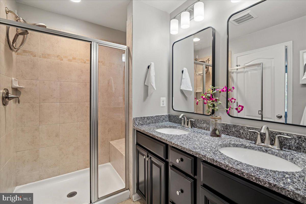 DORCHESTER VIEW - Residential