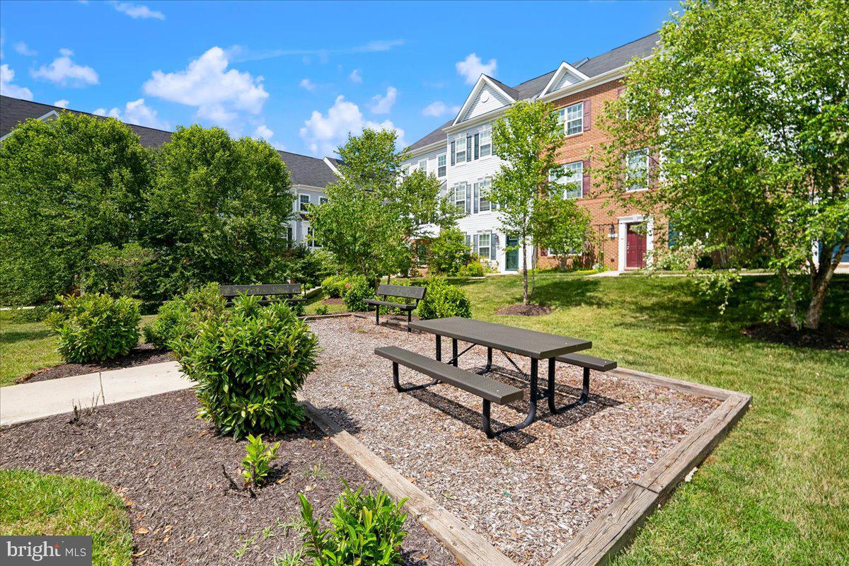 DORCHESTER VIEW - Residential
