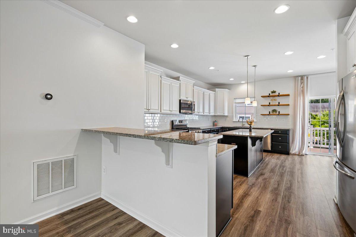 DORCHESTER VIEW - Residential