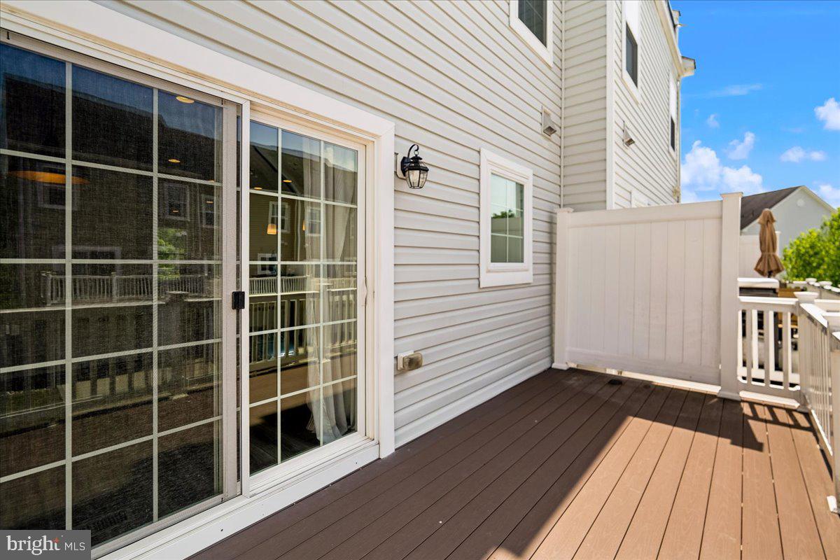 DORCHESTER VIEW - Residential