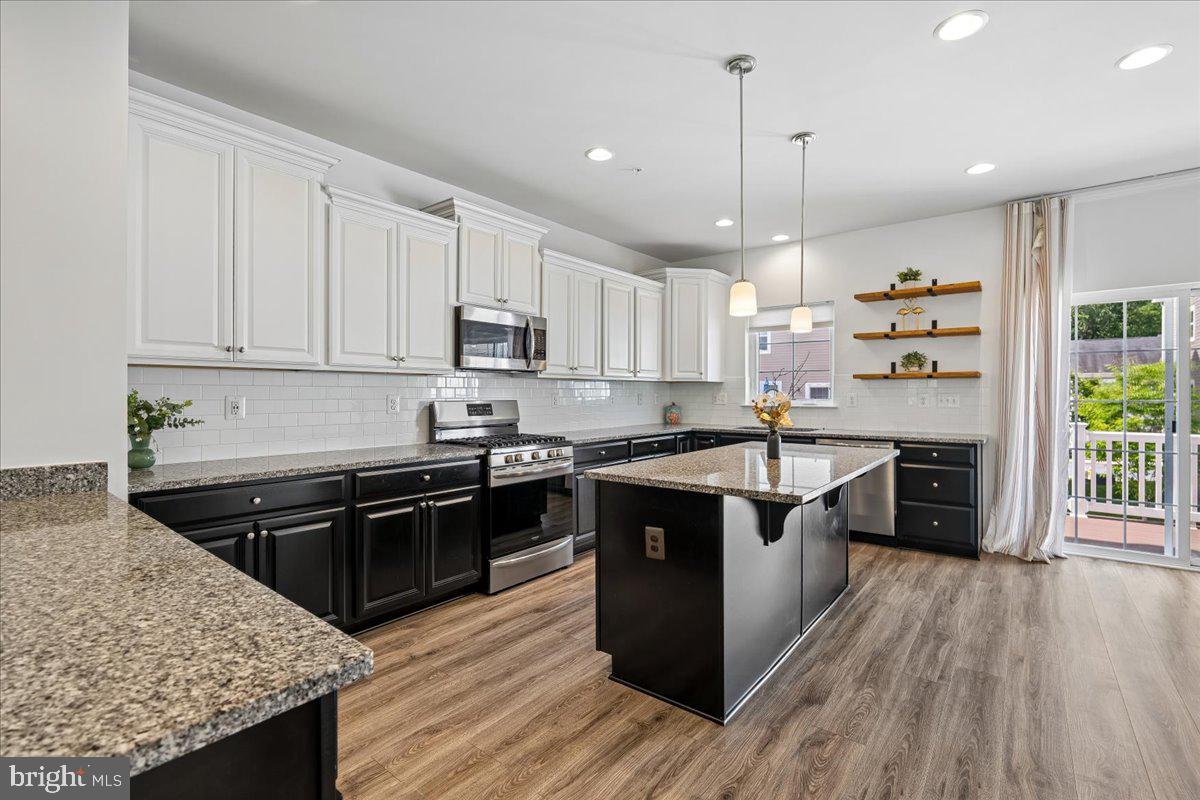 DORCHESTER VIEW - Residential