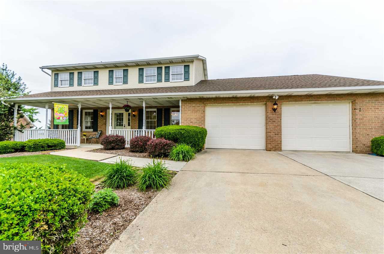 Have it all with this home! Enjoy Heritage Hills golf community basking in the amenity of 4 or 5 bedrooms, large family room, large sunroom overlooking extraordinarily landscaped backyard that boasts 16x34 inground pool, decking & patio by flowing waterfalls. New A/C in 2016, new pool filter 2016, new pool liner 2015, all pool equipment incl.