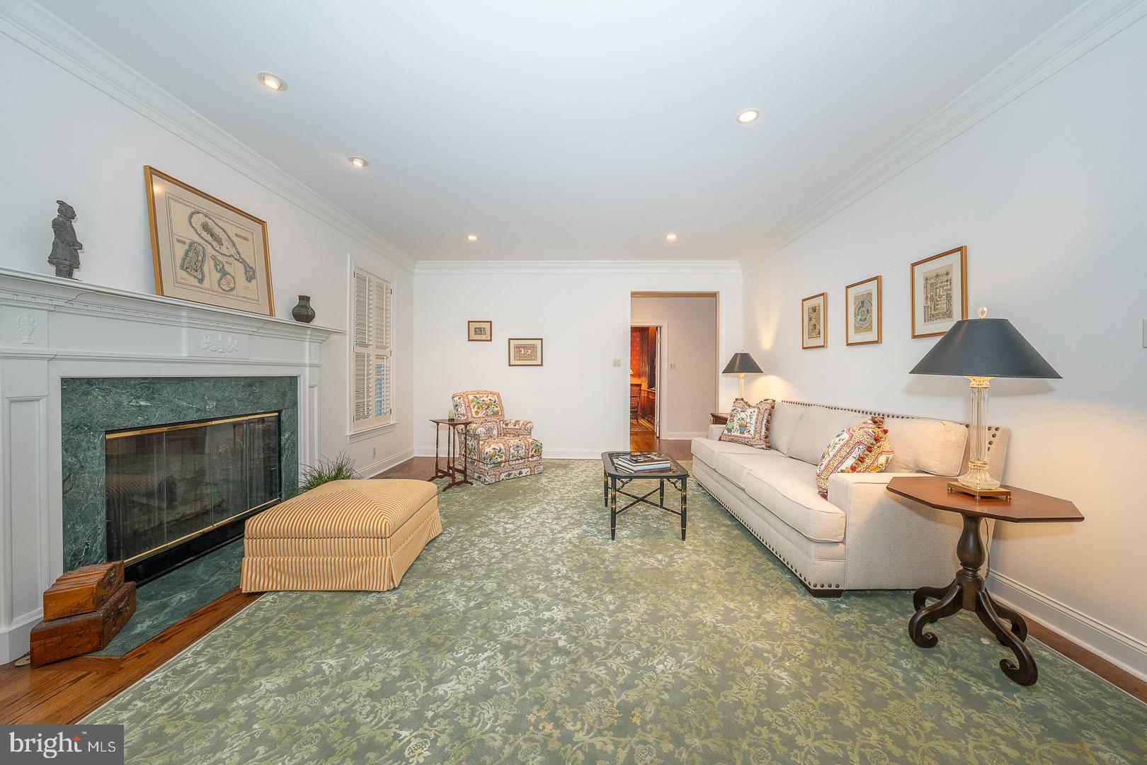 STURBRIDGE - Residential