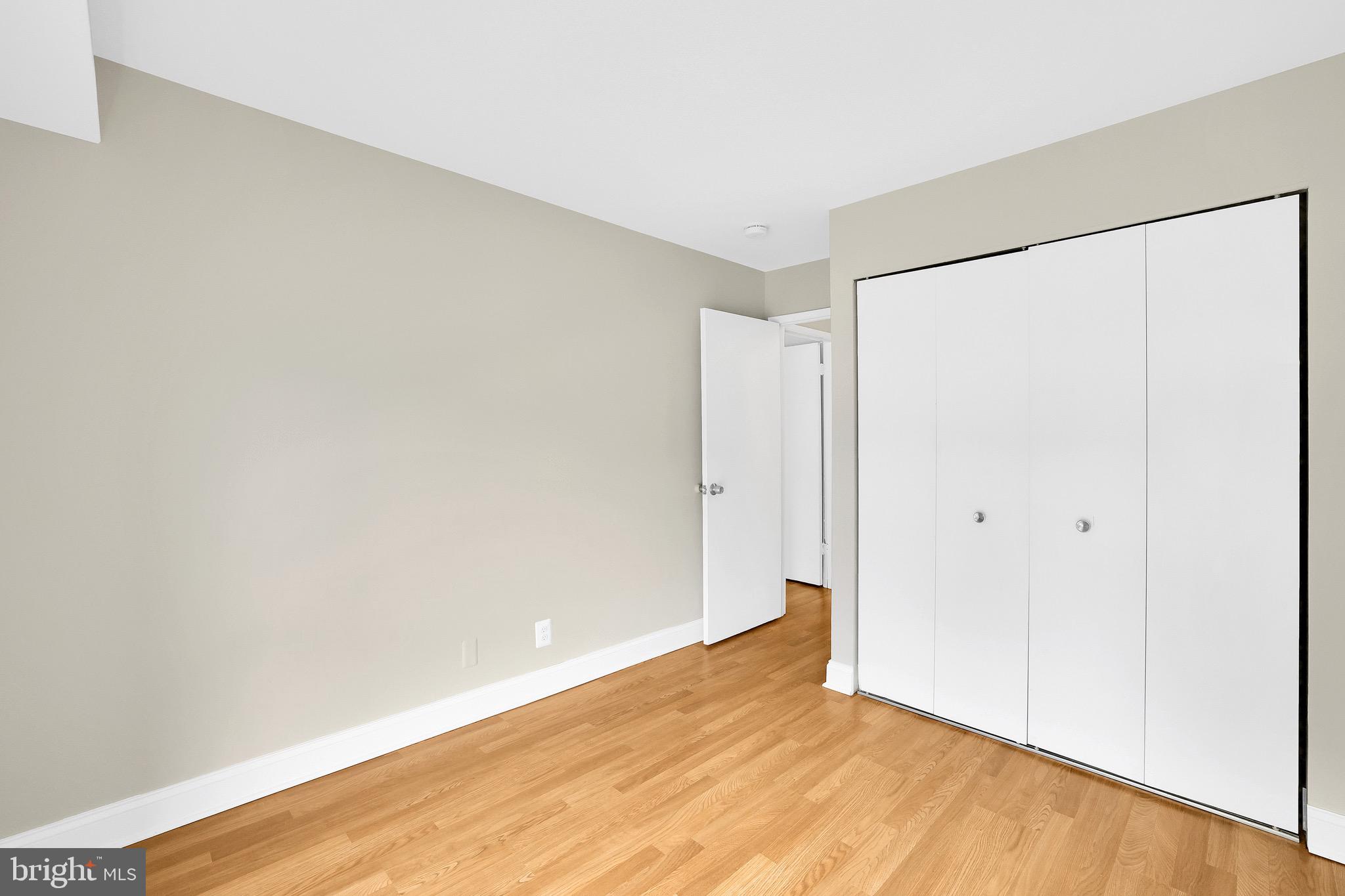 TREOVER CONDOMINIUM - Residential Lease