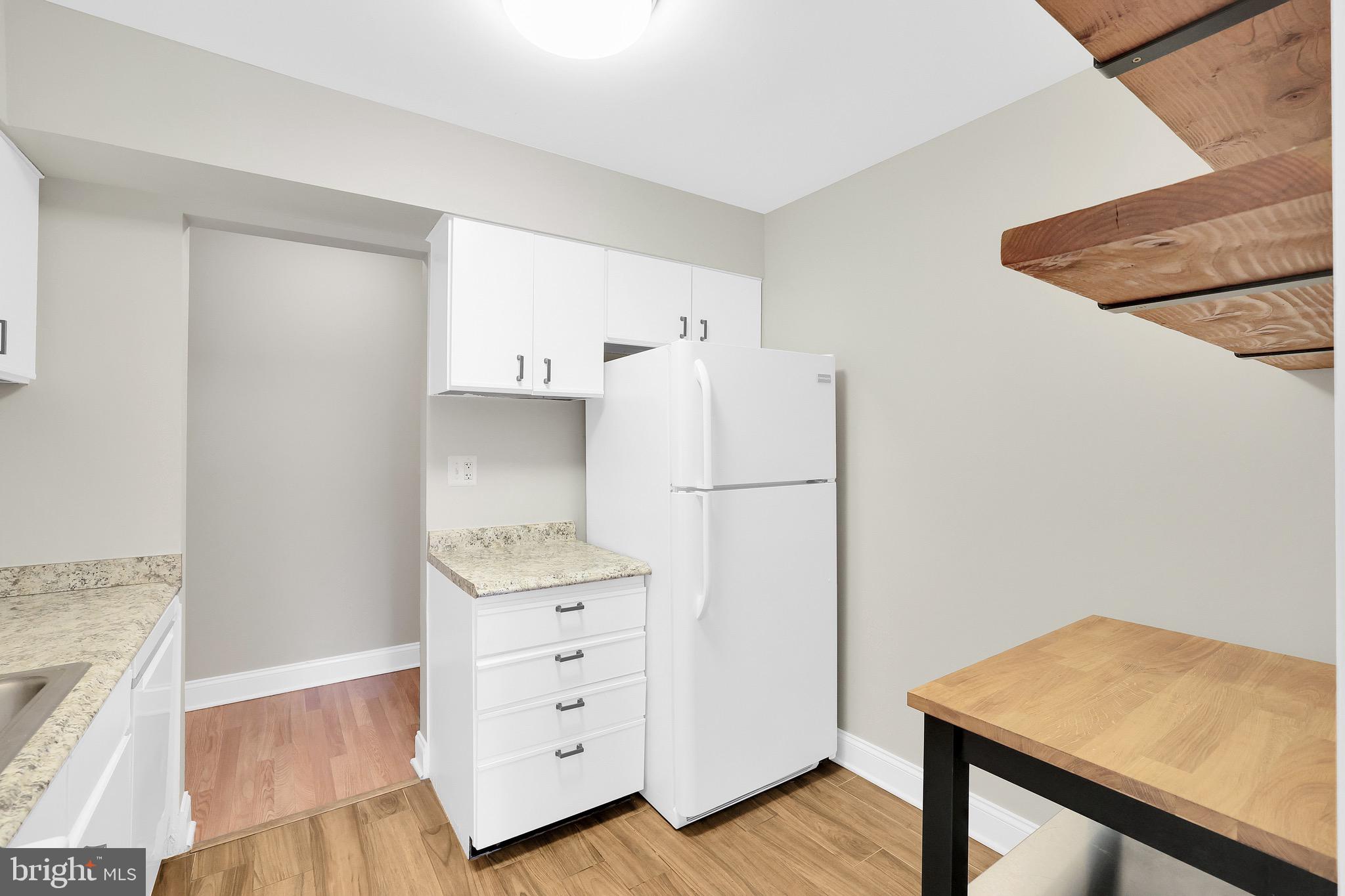 TREOVER CONDOMINIUM - Residential Lease