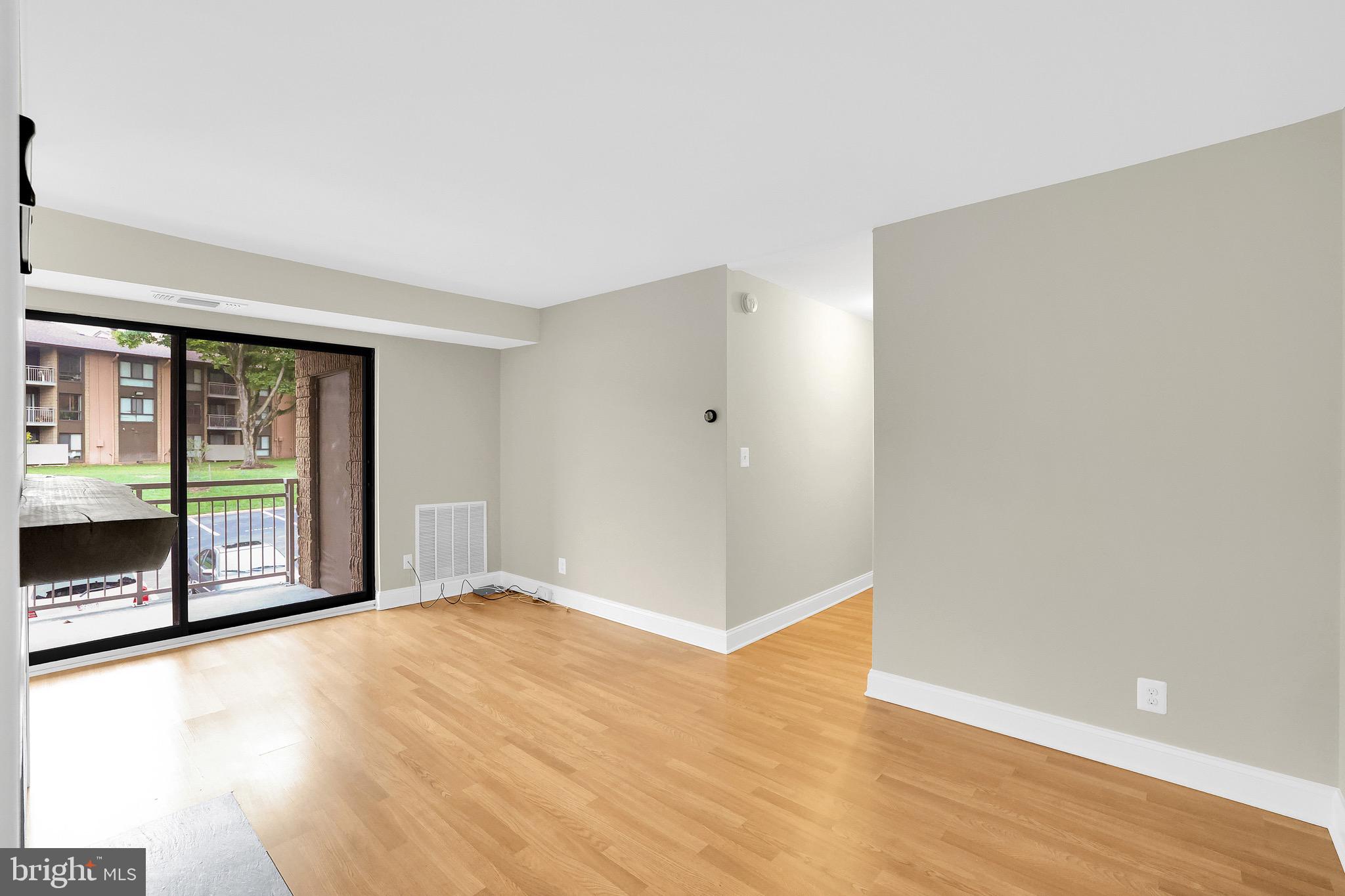 TREOVER CONDOMINIUM - Residential Lease