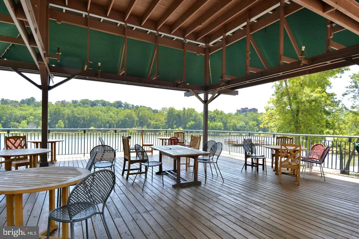 TREOVER CONDOMINIUM - Residential Lease