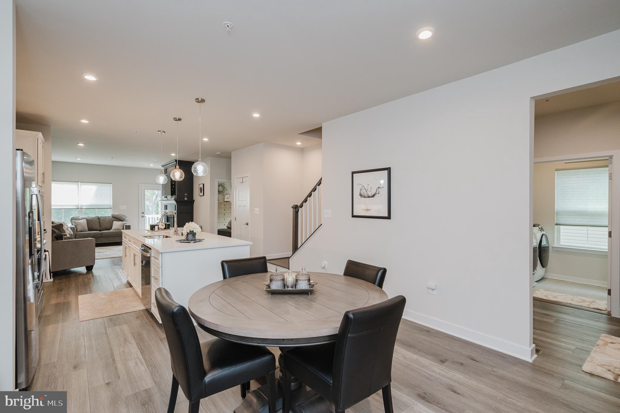 JAMES RUN CARRIAGE HOMES - Residential