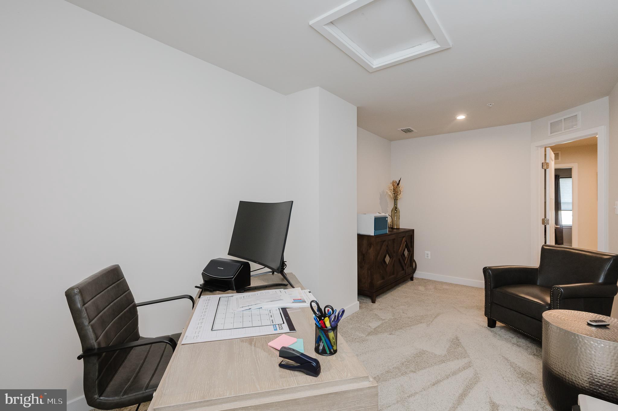 JAMES RUN CARRIAGE HOMES - Residential