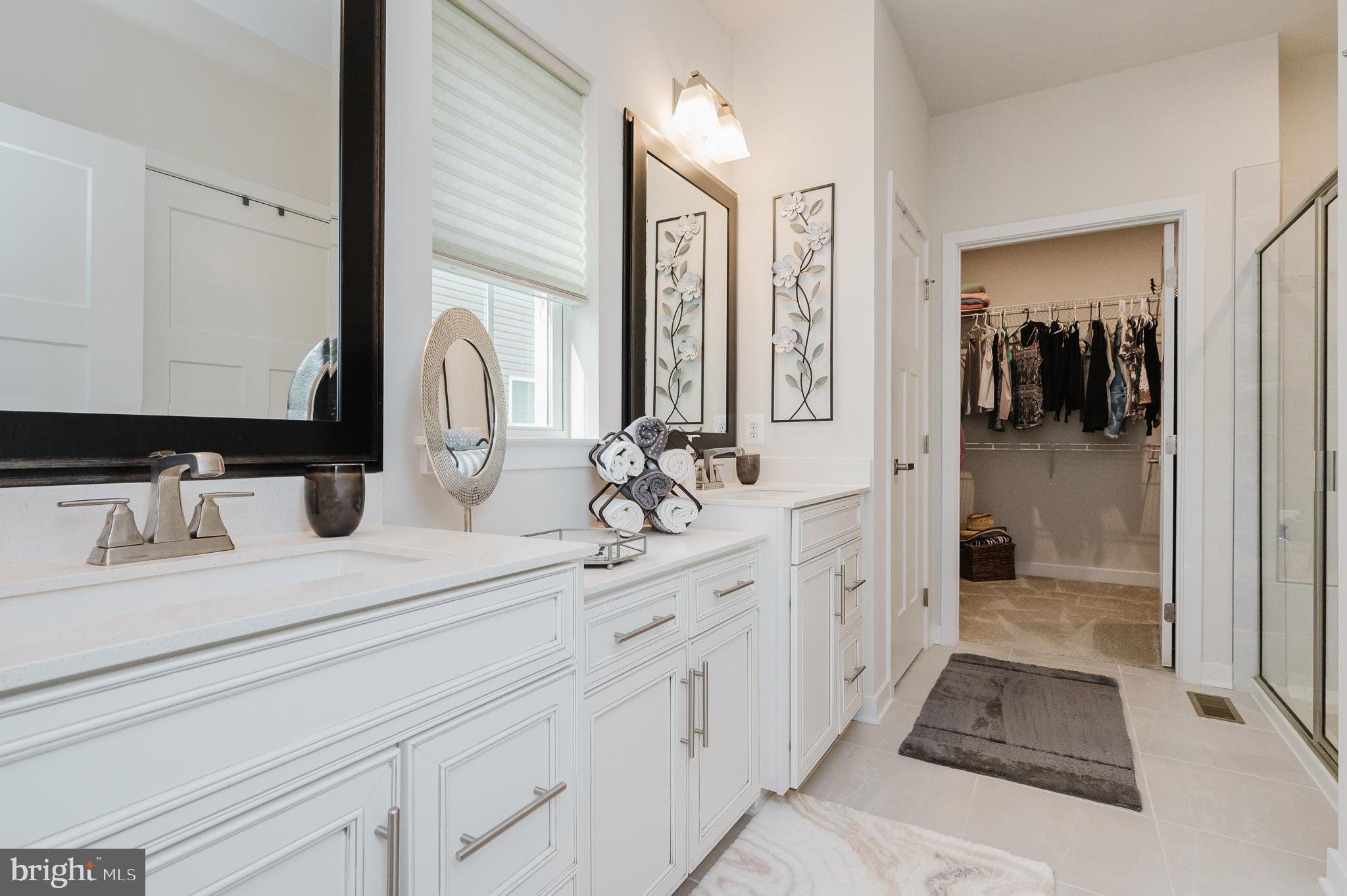 JAMES RUN CARRIAGE HOMES - Residential