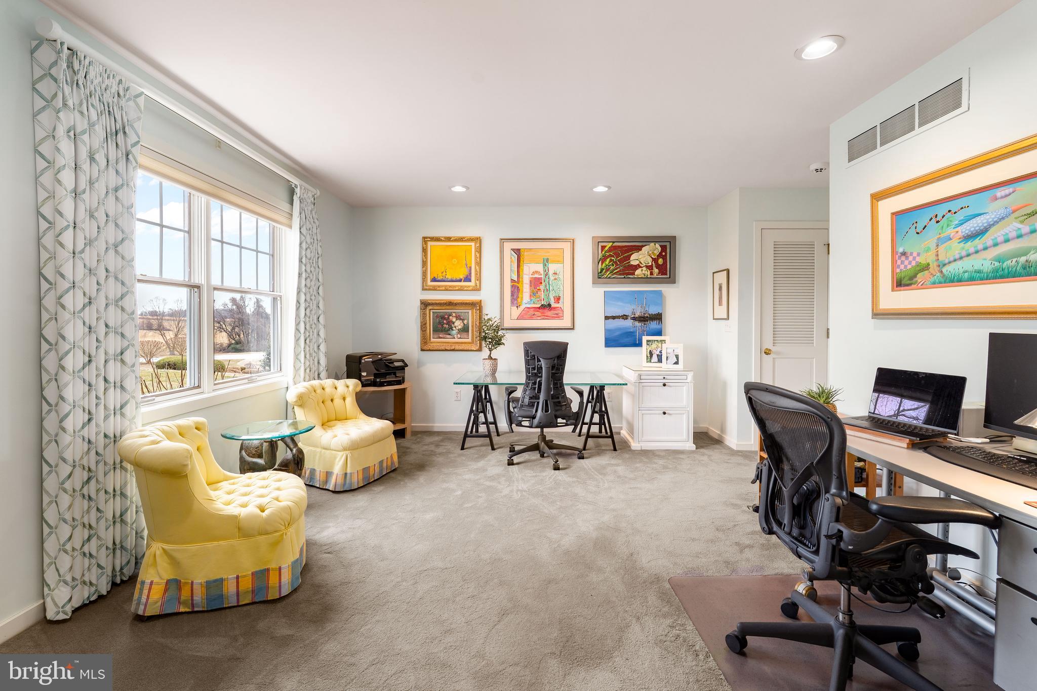 SUNSET POINTE - Residential