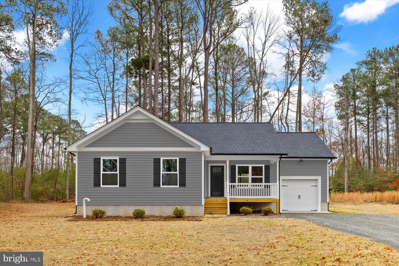 LAKE CAROLINE - Residential