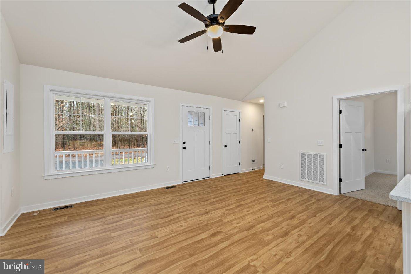 LAKE CAROLINE - Residential