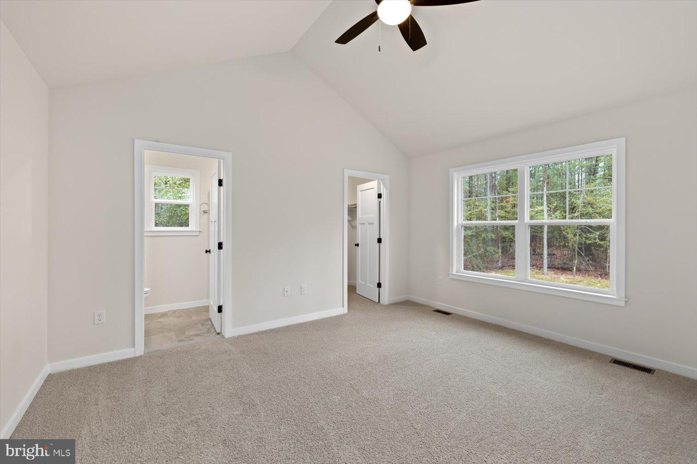 LAKE CAROLINE - Residential