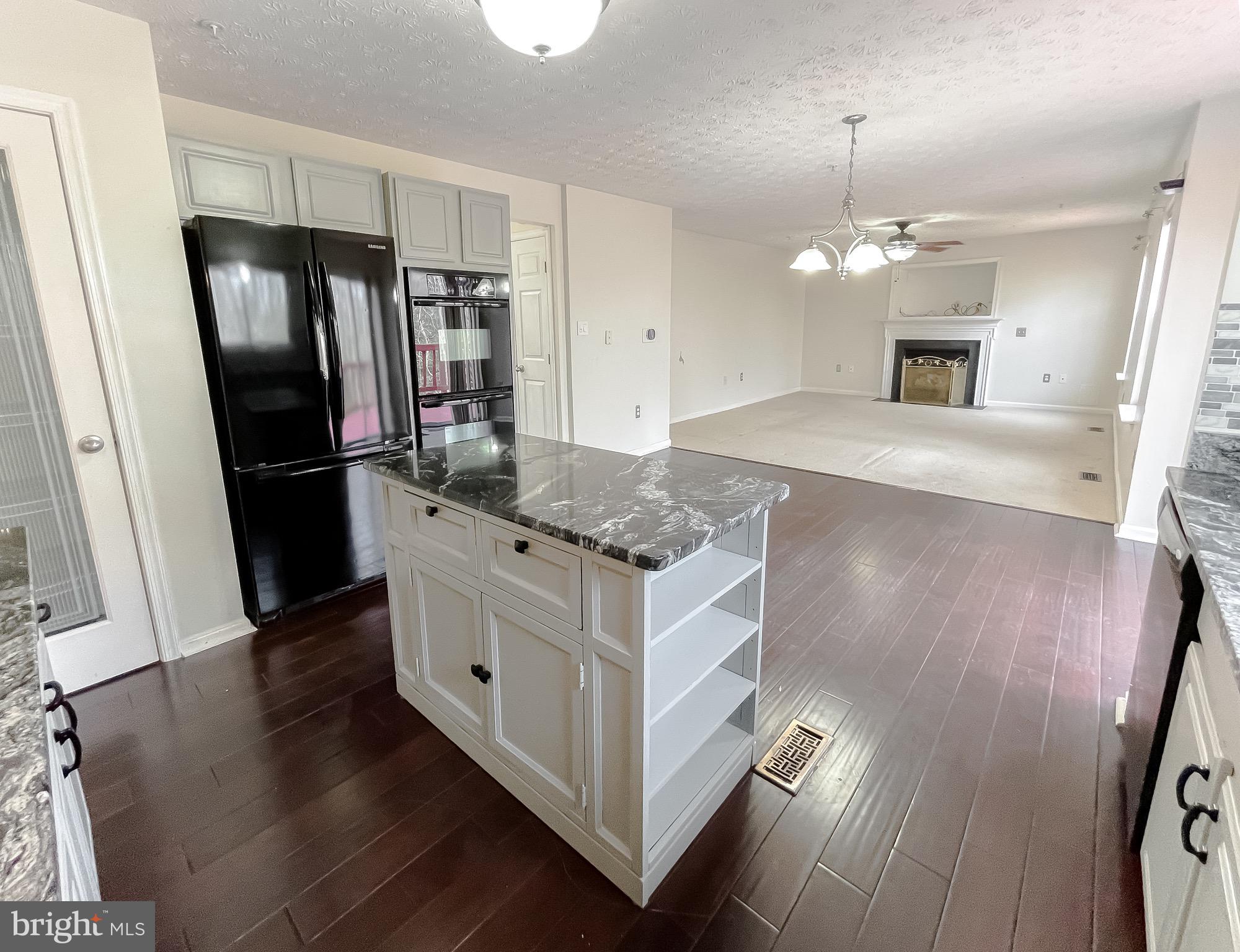 CAMDEN ESTATES - Residential