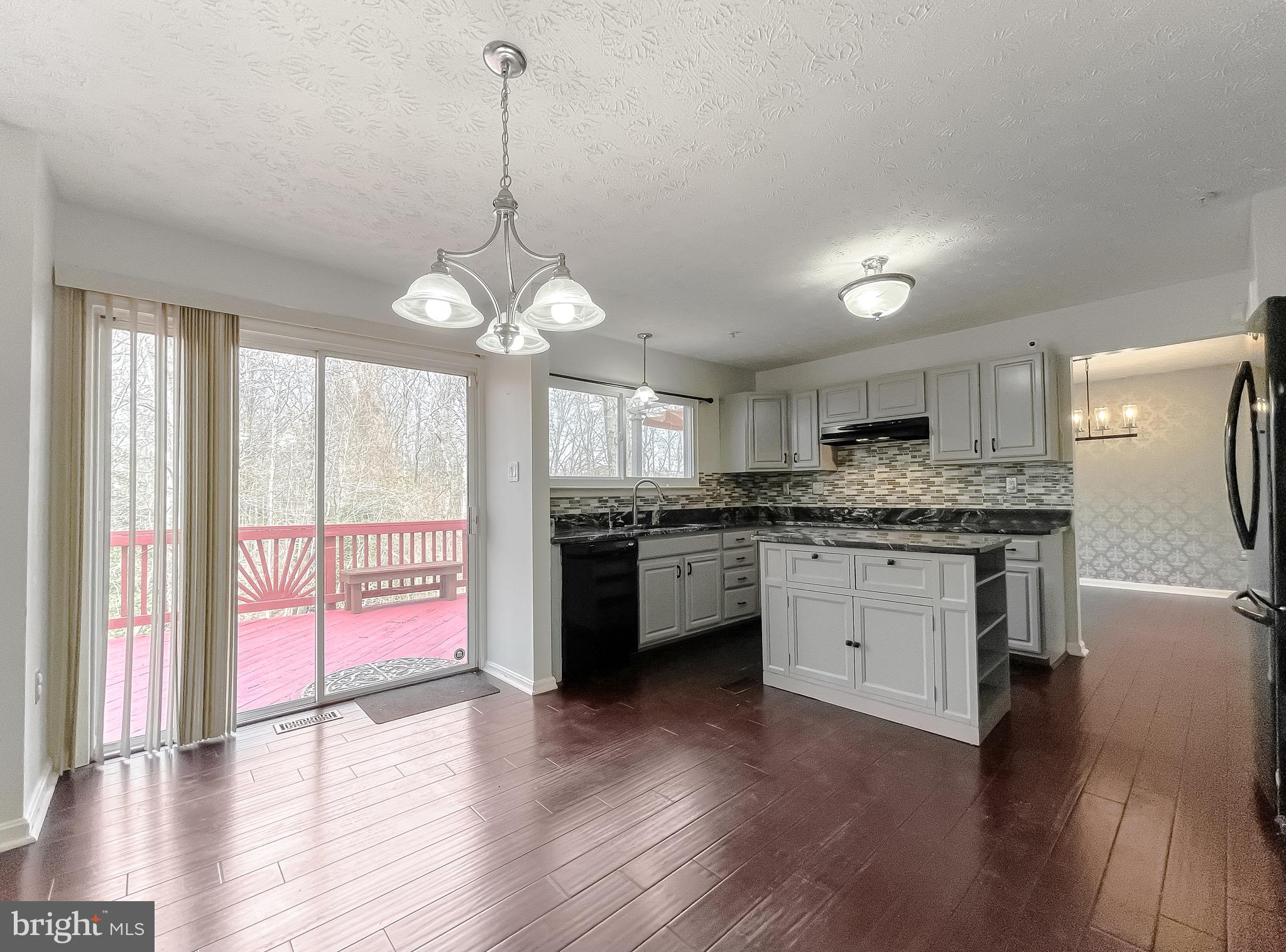 CAMDEN ESTATES - Residential