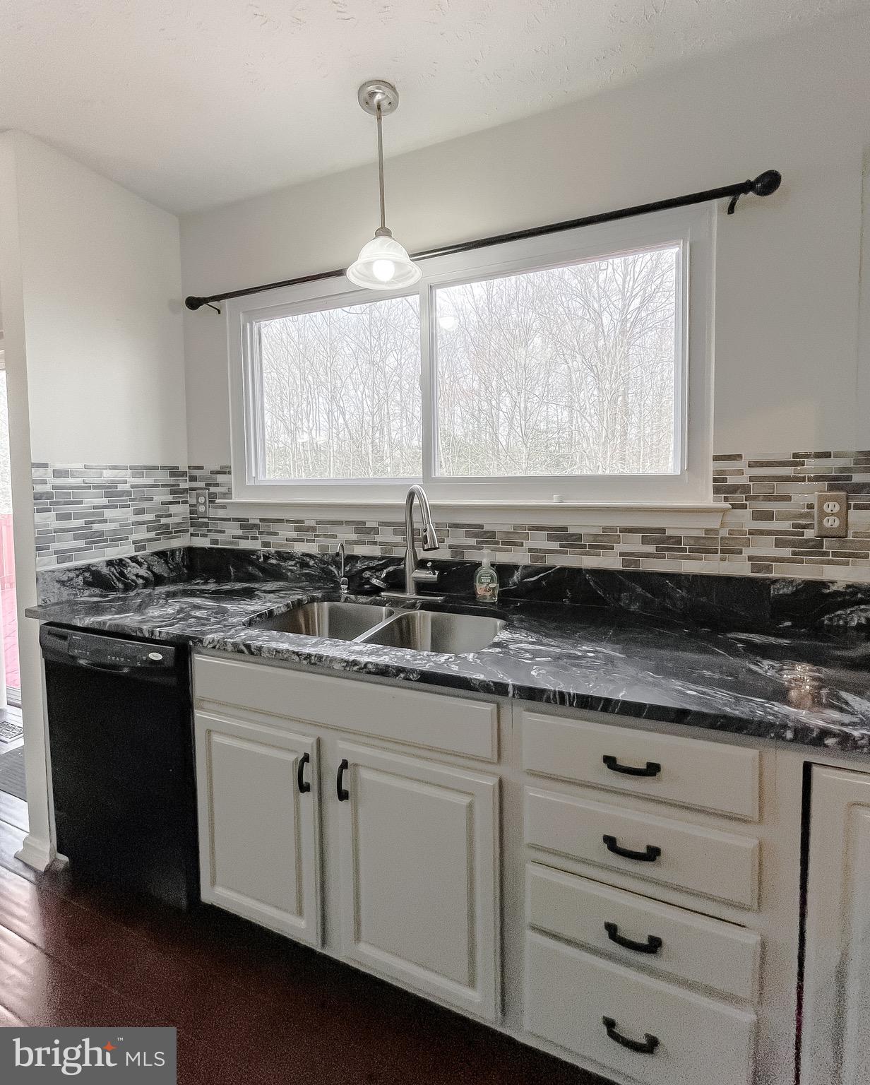 CAMDEN ESTATES - Residential