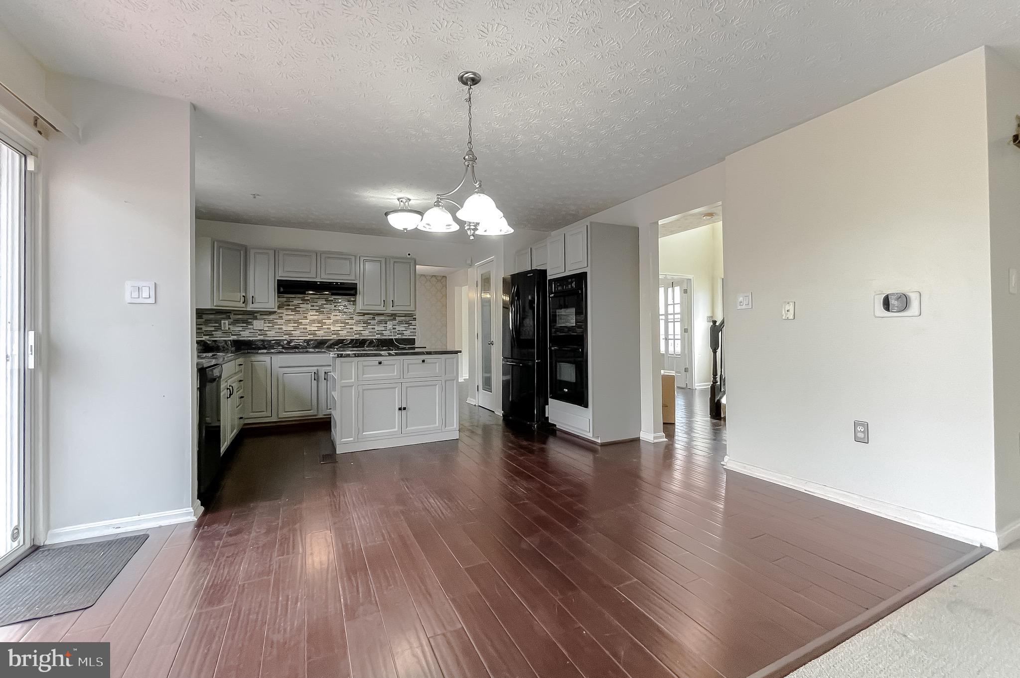 CAMDEN ESTATES - Residential