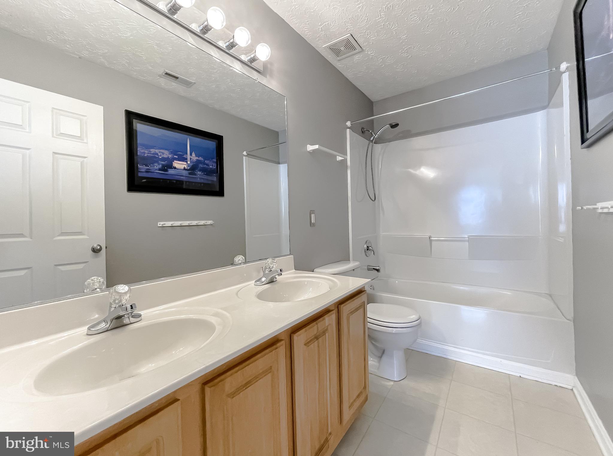 CAMDEN ESTATES - Residential