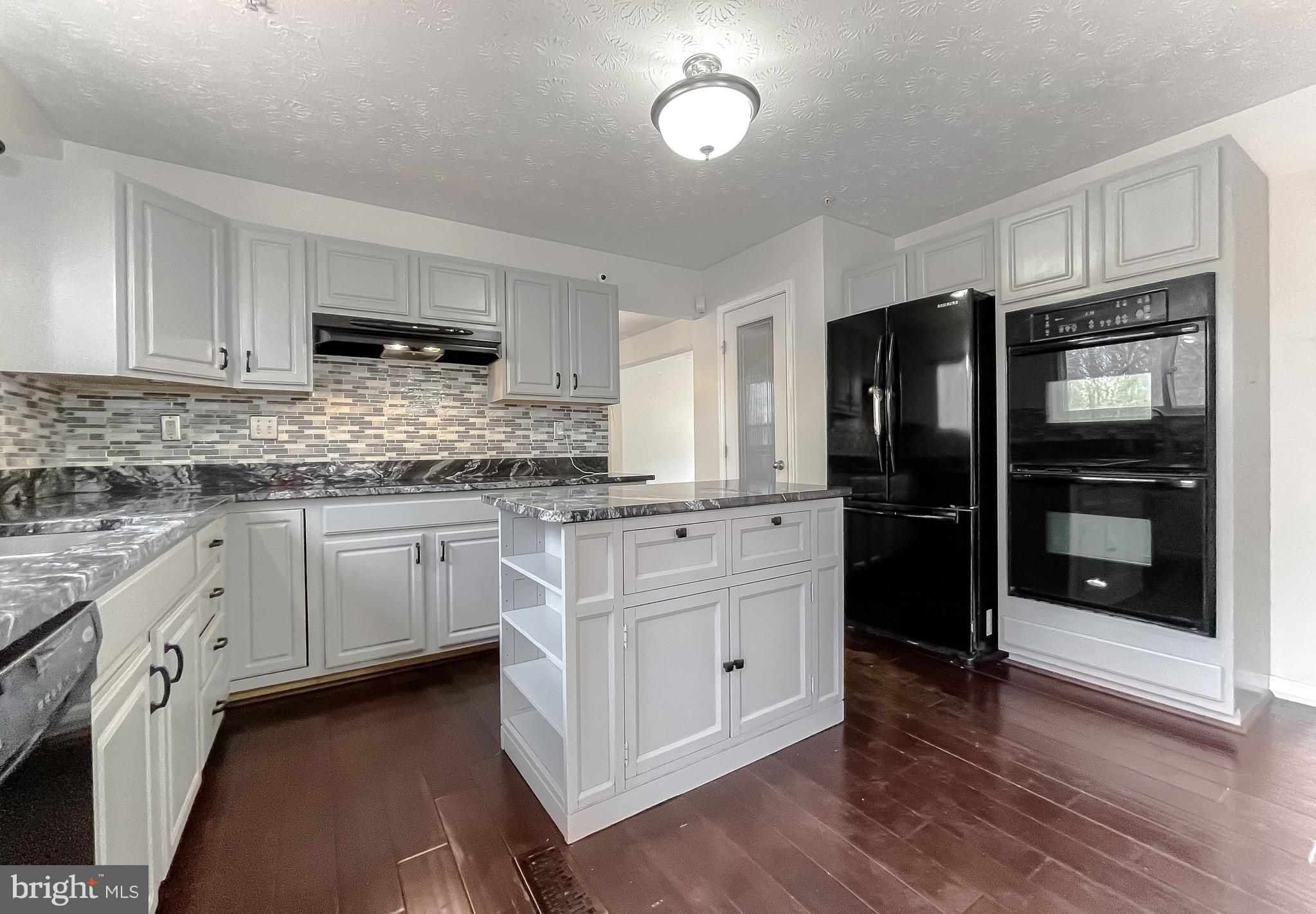 CAMDEN ESTATES - Residential